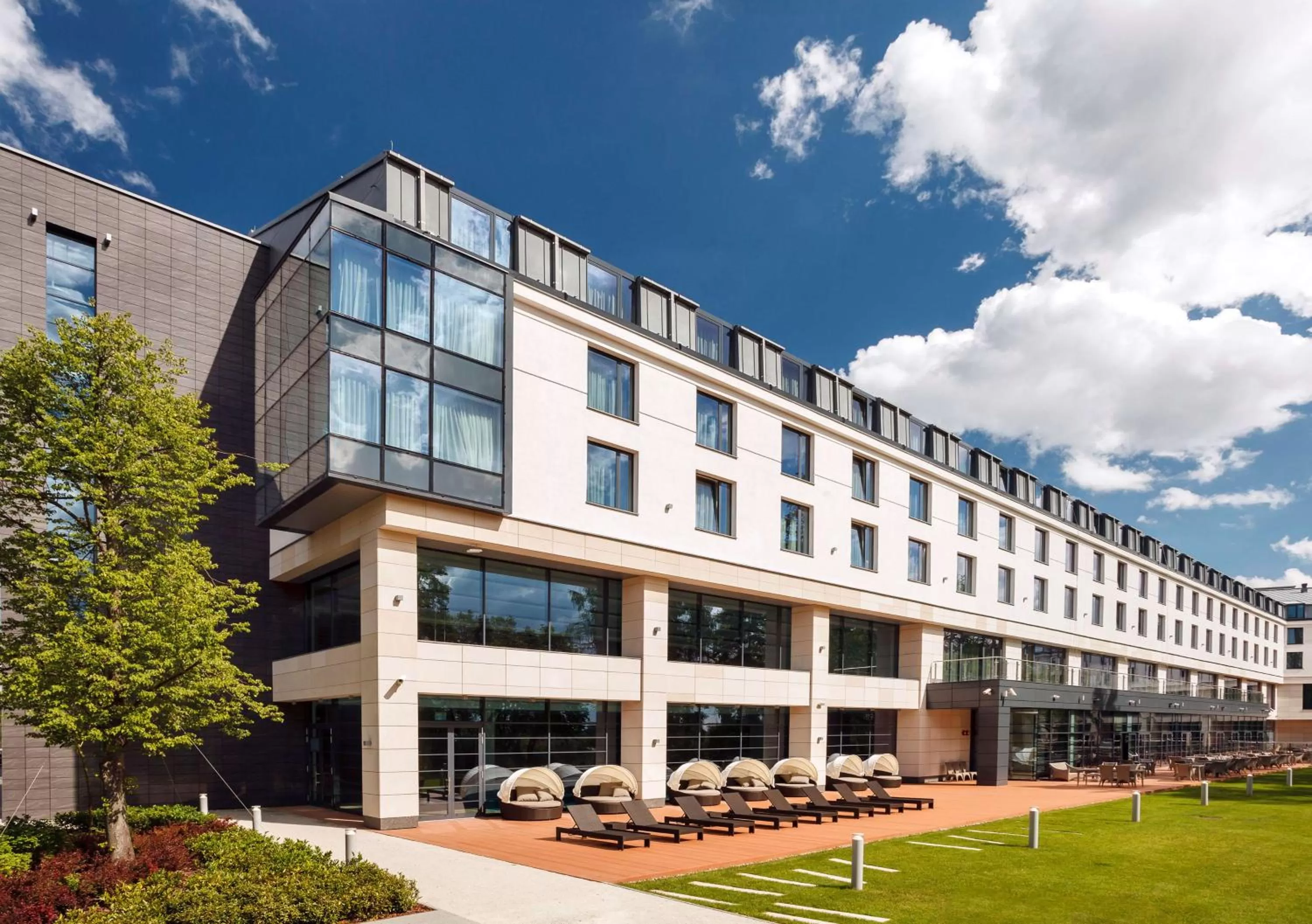 Property building in DoubleTree by Hilton Hotel & Conference Centre Warsaw