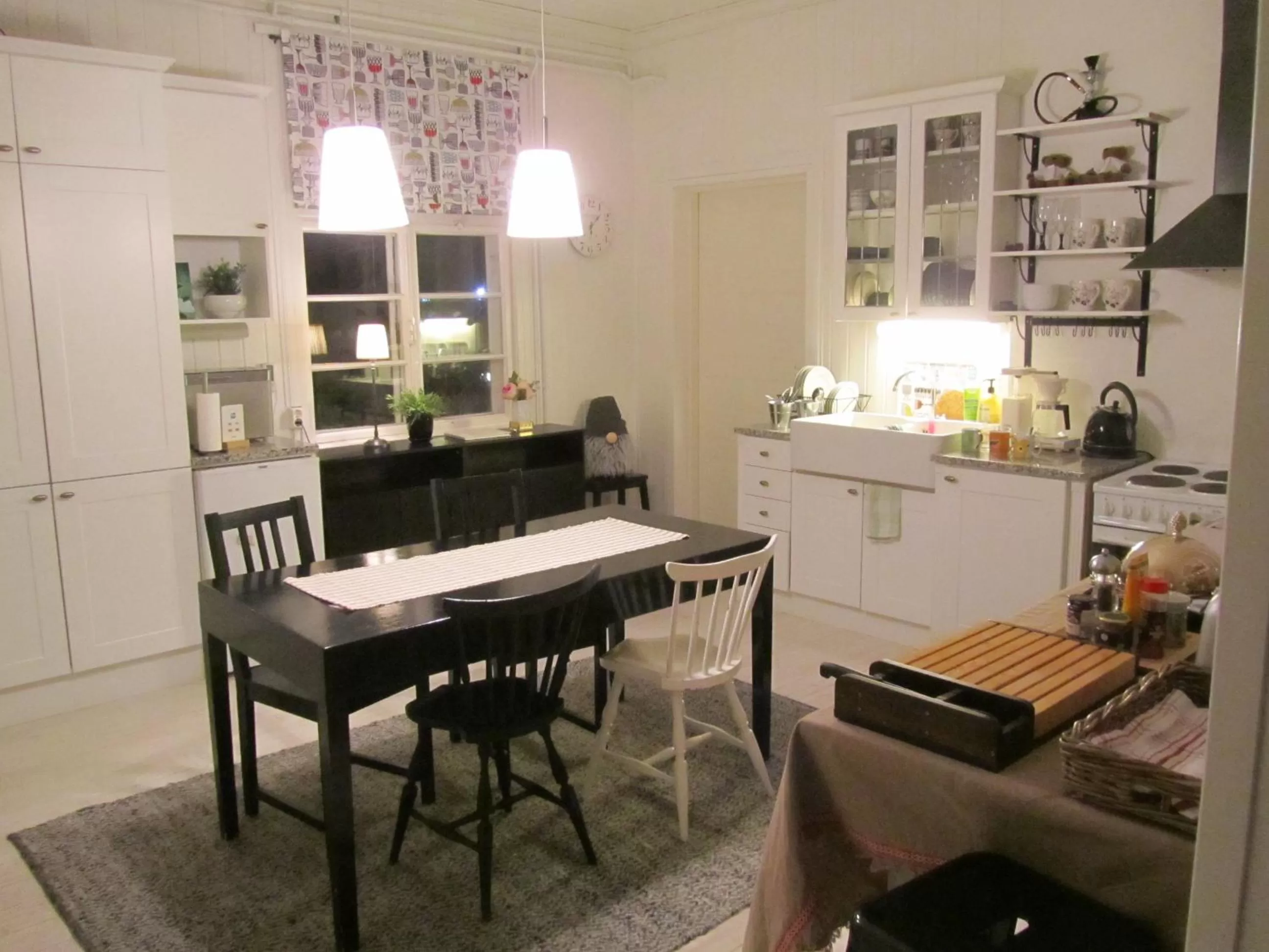 Kitchen or kitchenette, Restaurant/Places to Eat in Hotelli Huiskankorpi Boutique Hotel