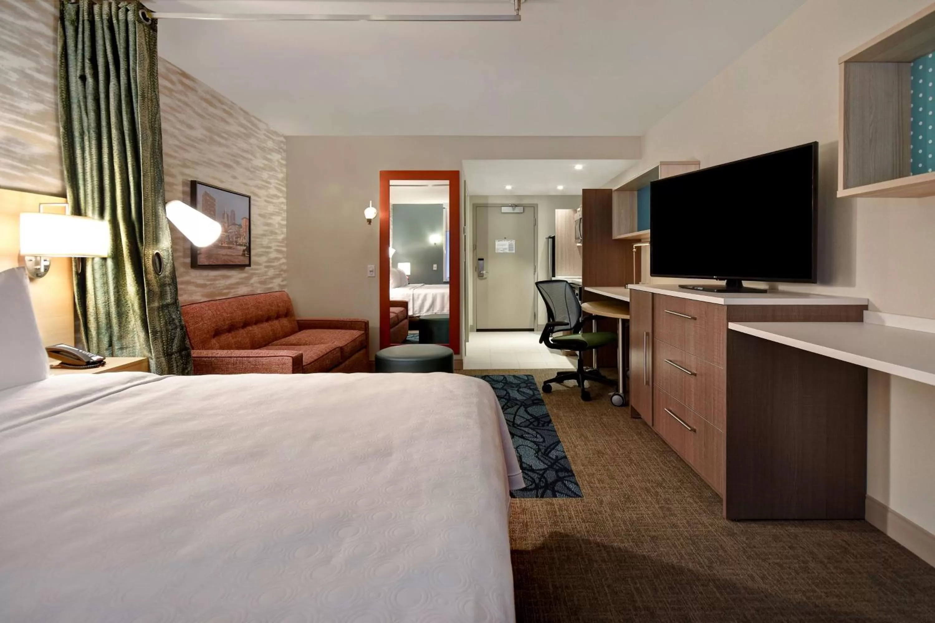 Bed in Home2 Suites By Hilton Boston South Bay