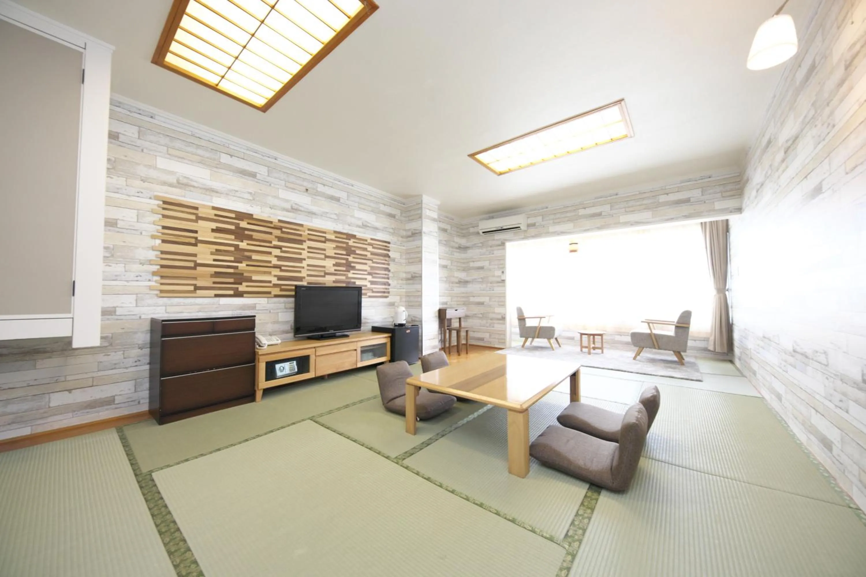 Photo of the whole room in Hotel Ra Kuun