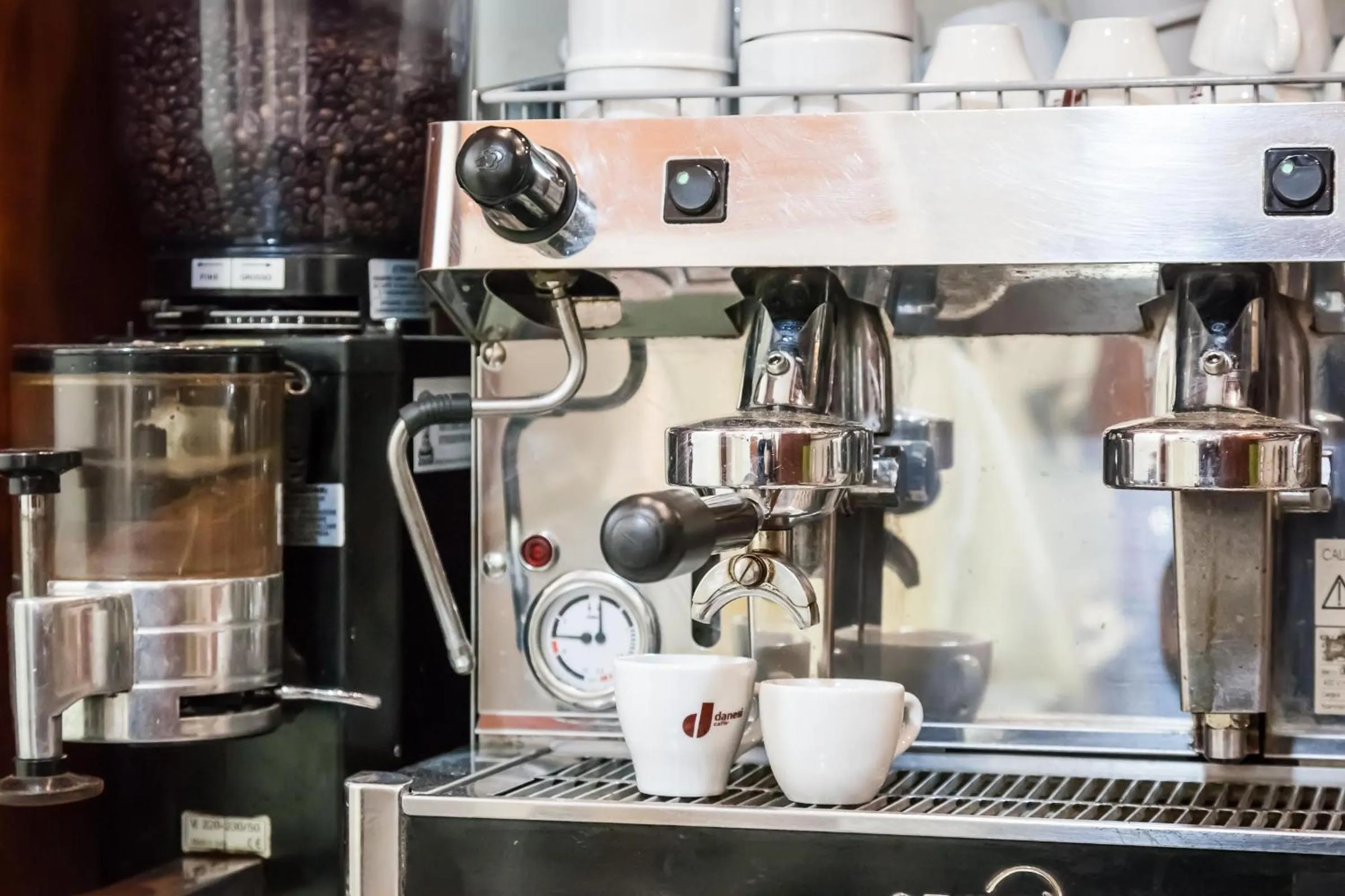 Lounge or bar in Hotel Suite Caesar
