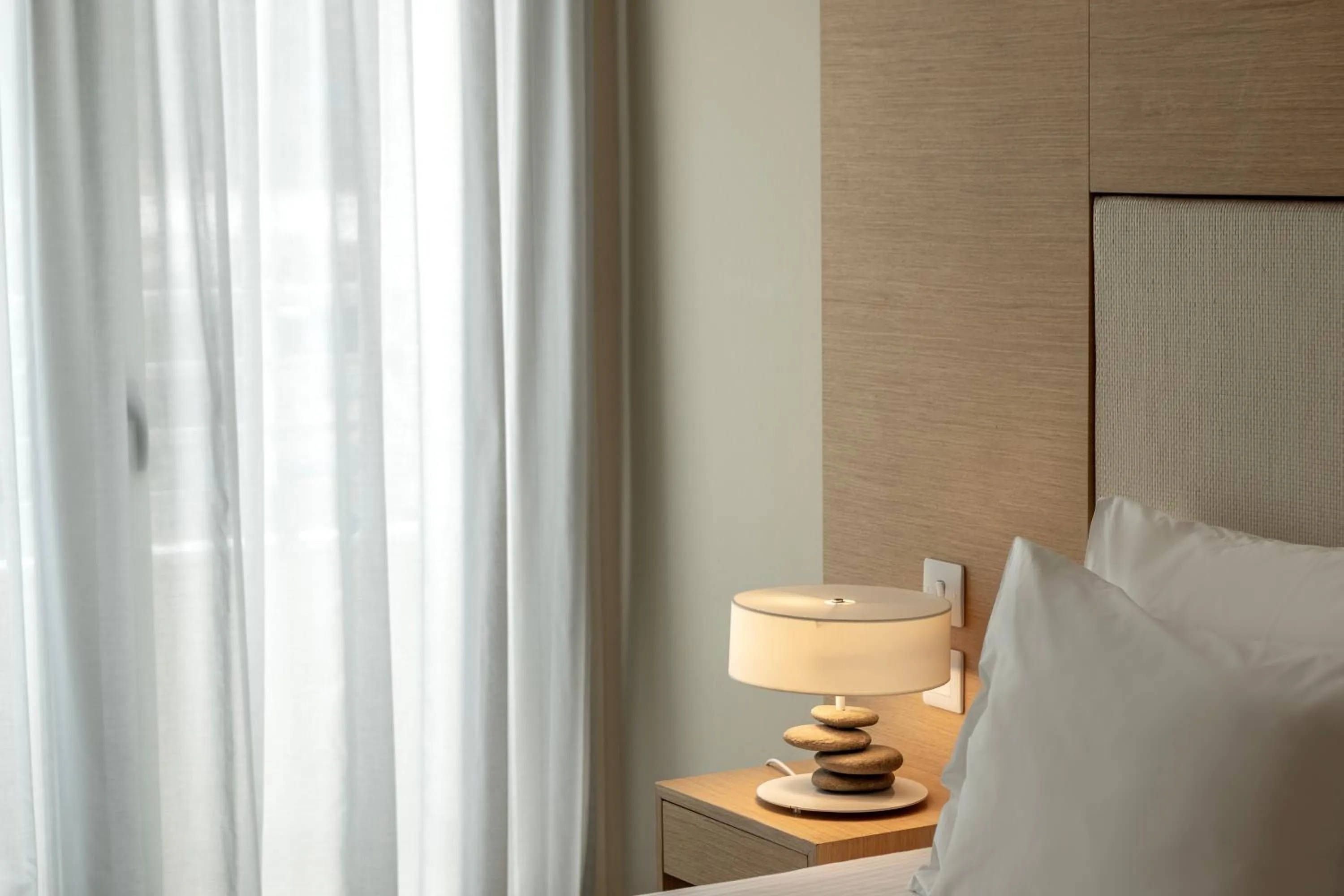 Bedroom, Bed in Capo Bay Hotel