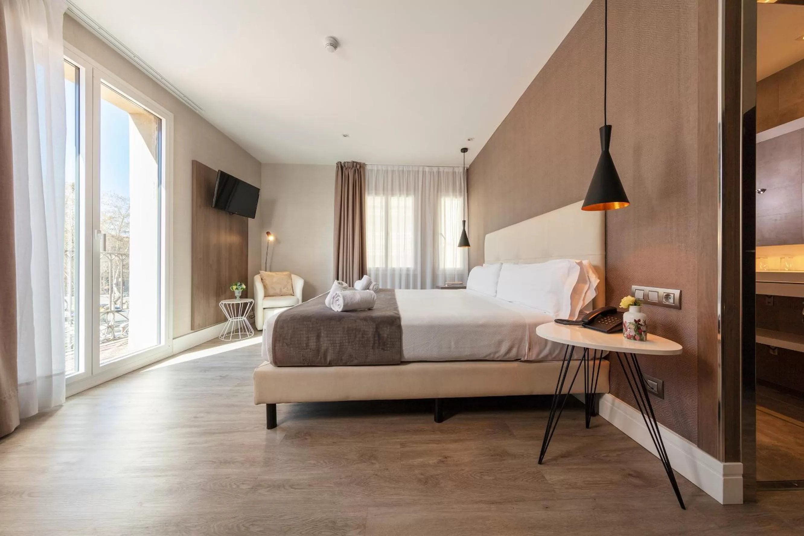 Photo of the whole room, Bed in Hotel Oasis