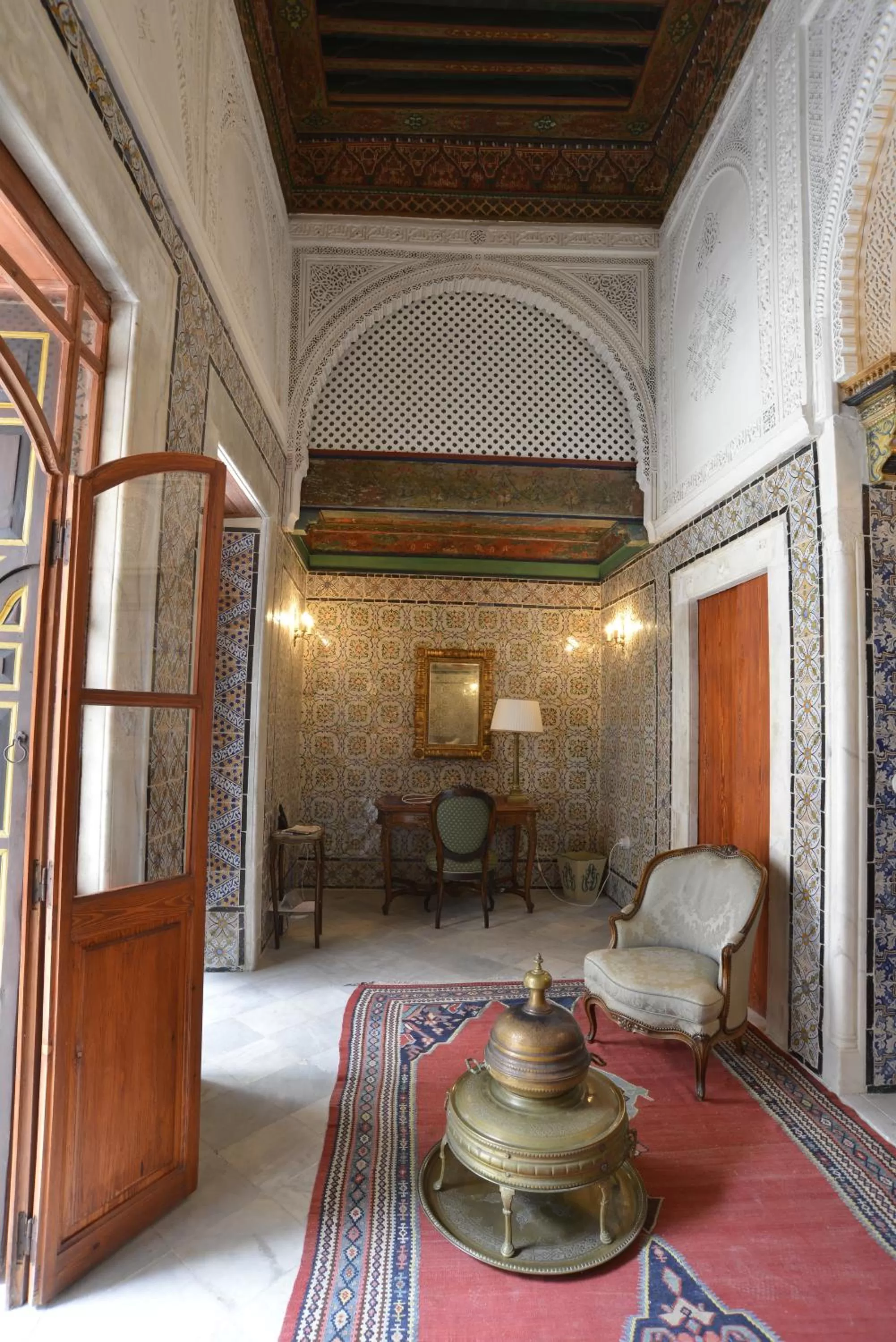 Seating area in Palais Bayram