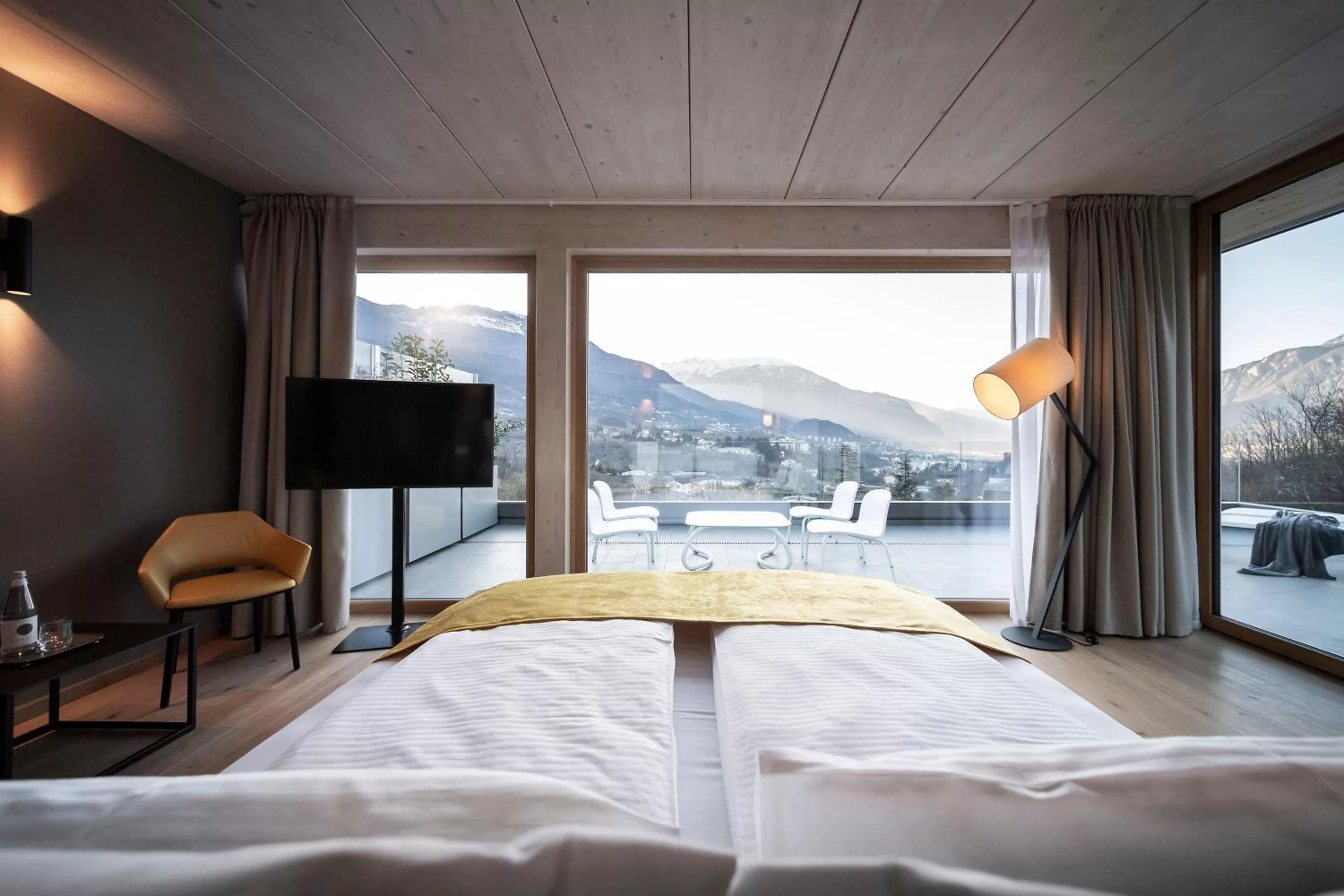 Balcony/Terrace, Bed in Be Place Adult Friendly Hotel