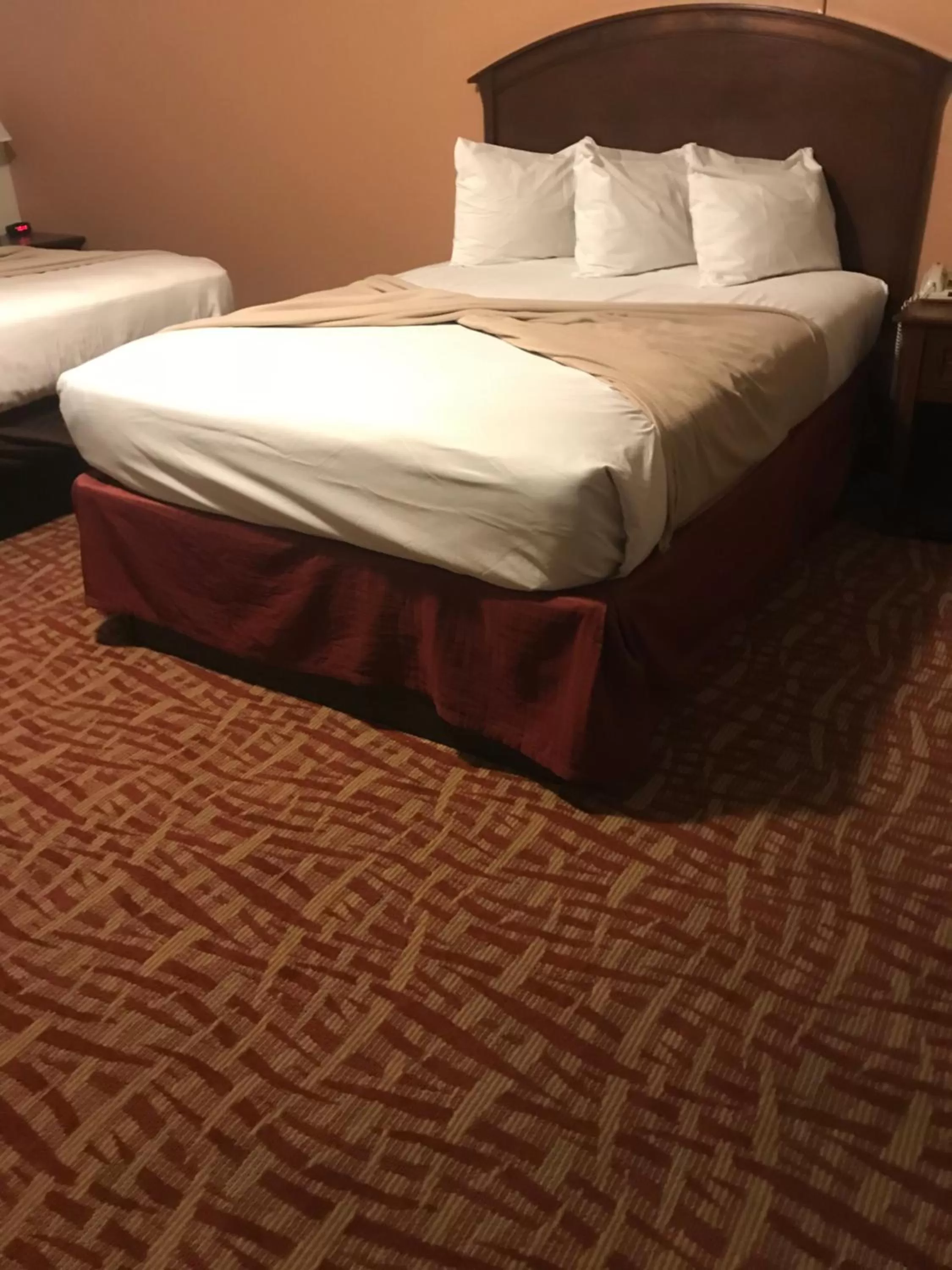 Bed in Inca Inn Moab