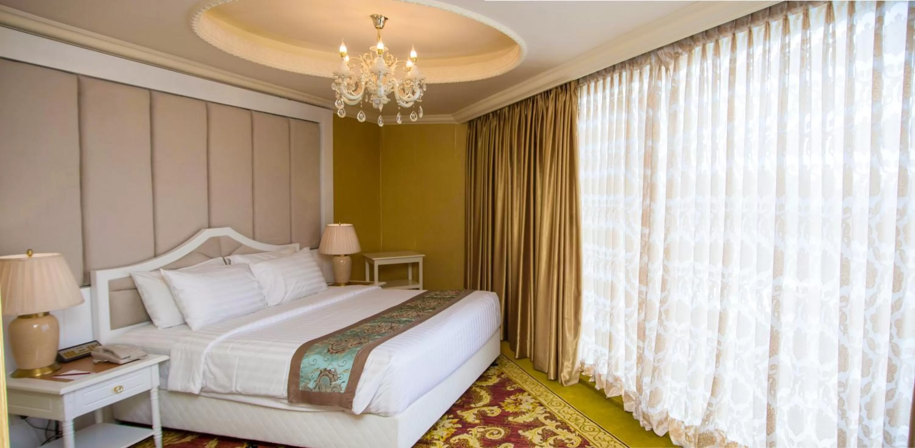 Bedroom, Bed in The Grand Kandyan