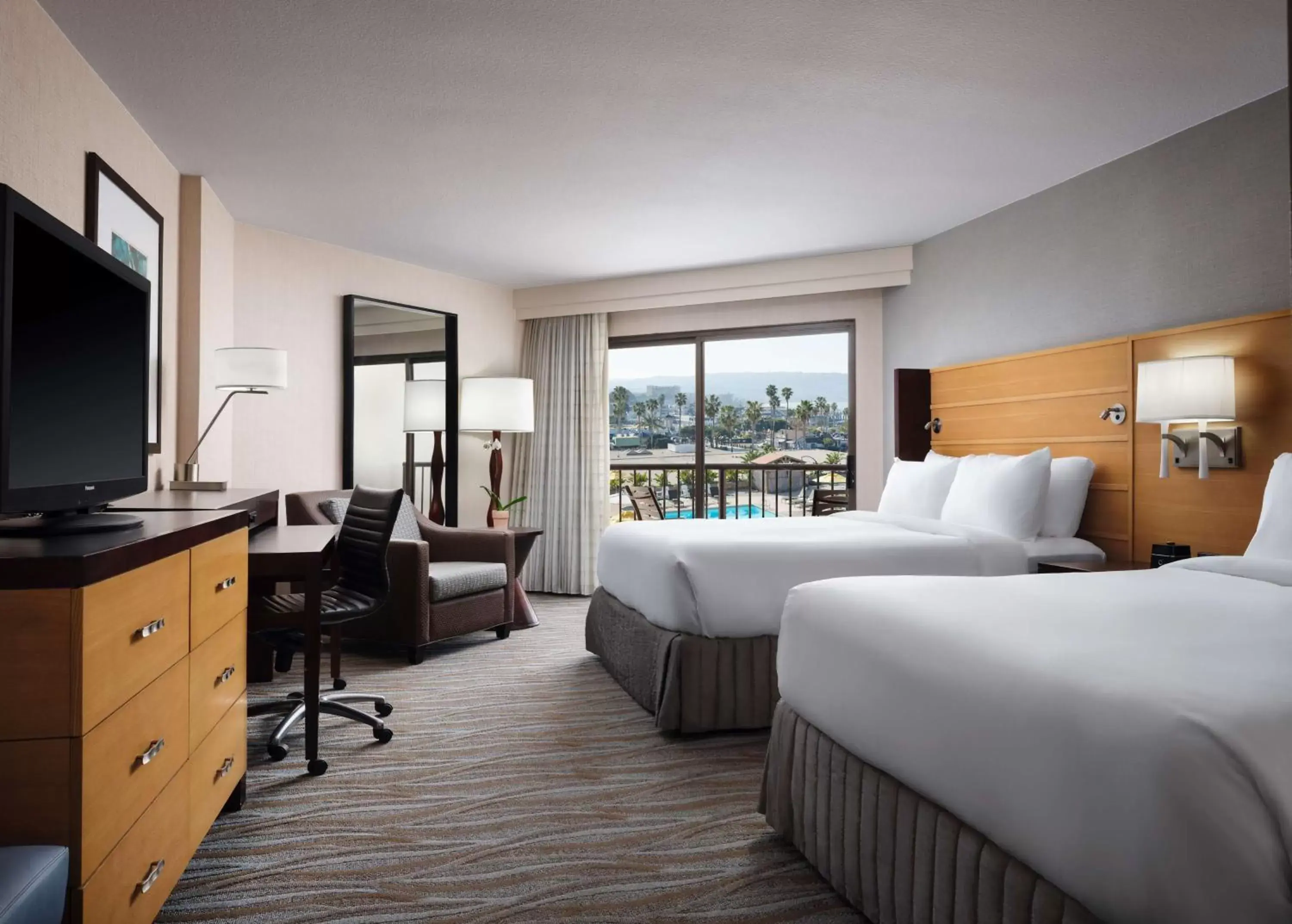 Executive Two Queen Beds - Pool View in Sonesta Redondo Beach and Marina Executive Two Queen Beds - Pool View in Sonesta Redondo Beach and Marina