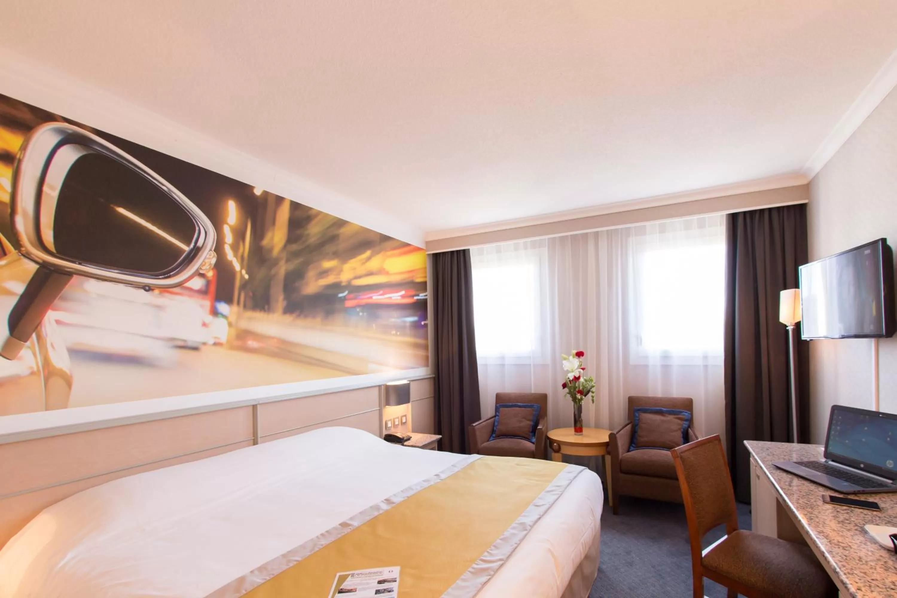 Decorative detail, Bed in Hotel Le Paddock