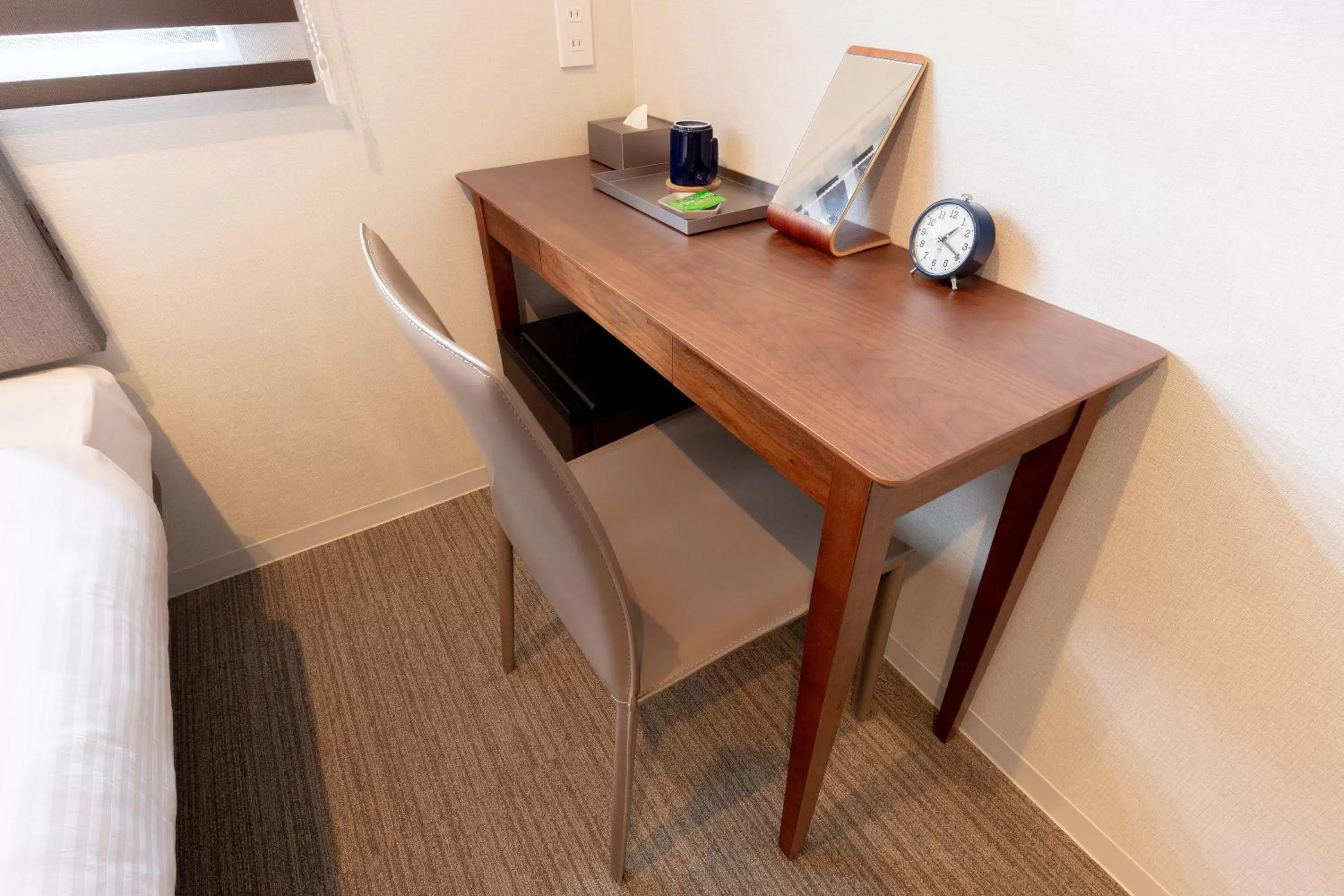 Photo of the whole room in M's Hotel Gojo Naginatagiri