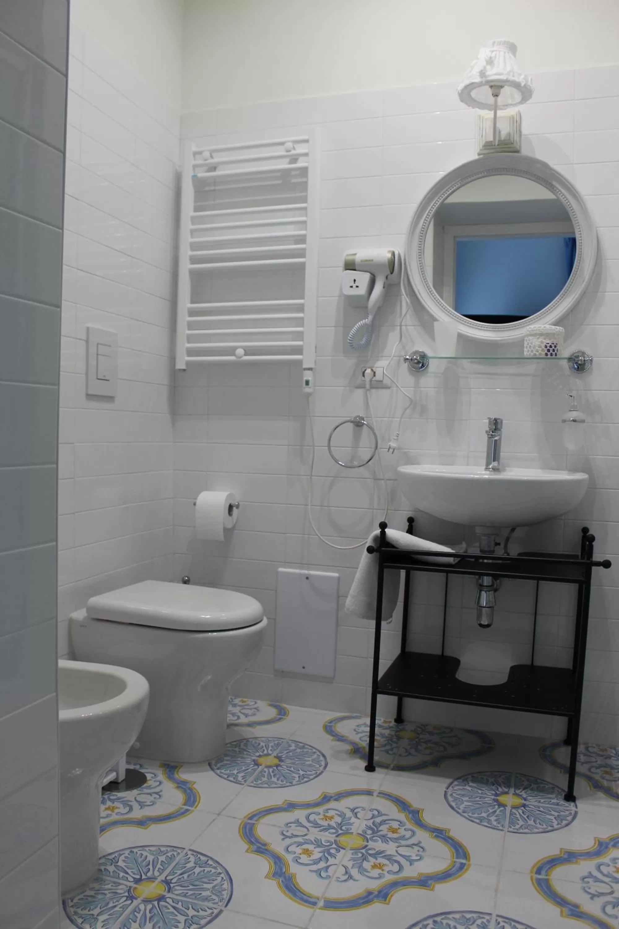 Bathroom in IL GIARDINO DEI GLICINI