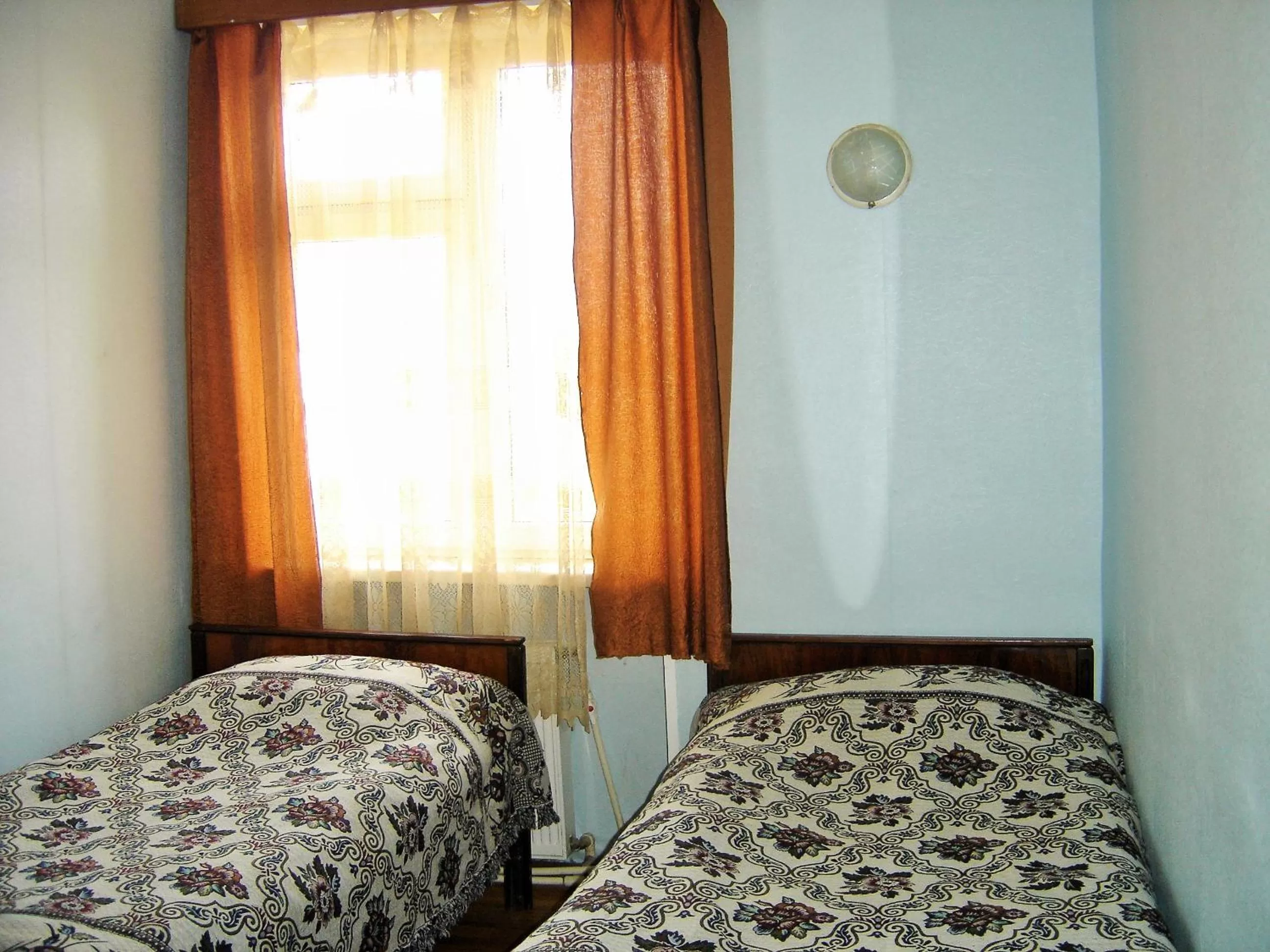 Bed in Hotel Lilo near Airport