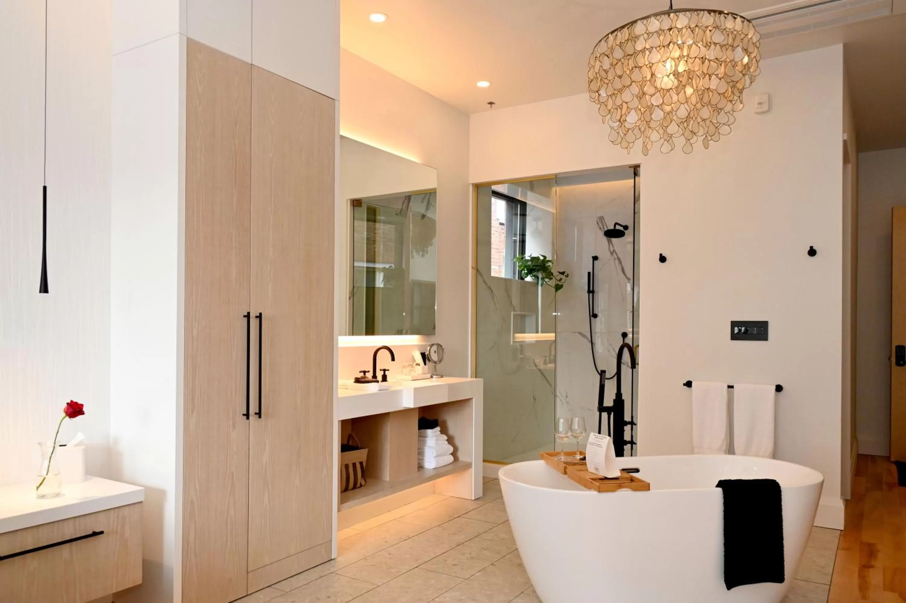 Shower in Cribs on Main