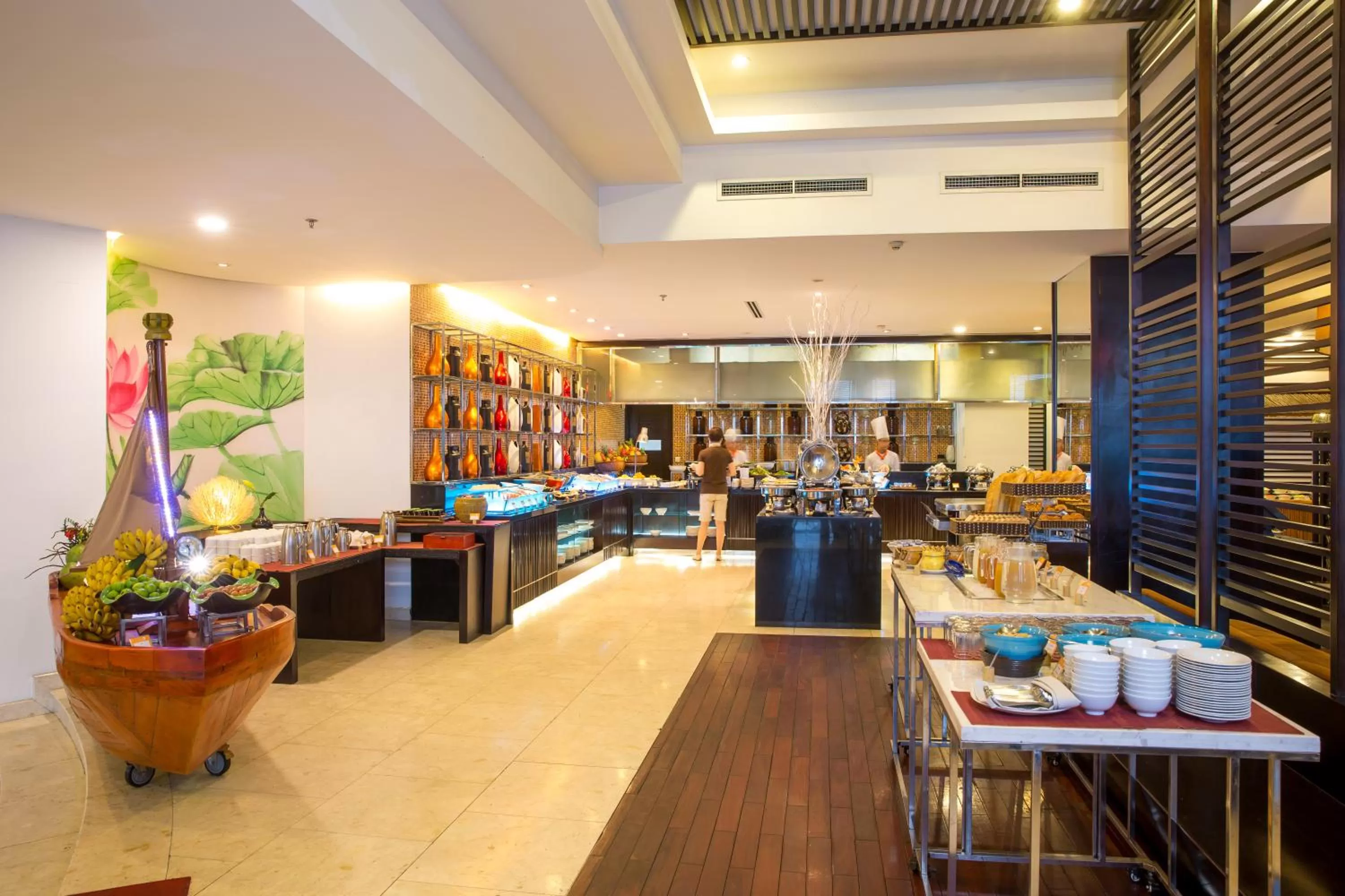 Restaurant/places to eat in Novotel Ha Long Bay Hotel