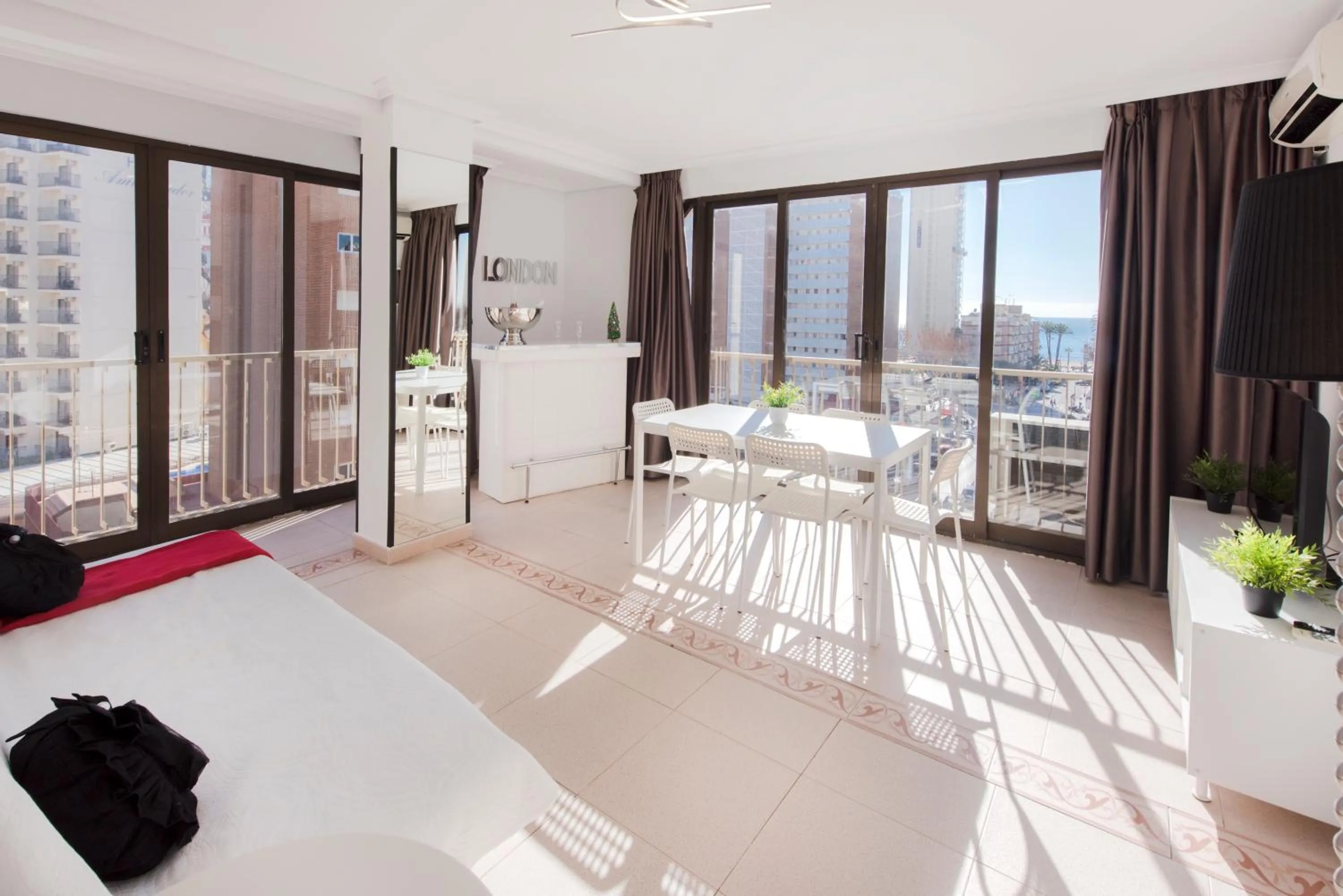 Living room, Bed in My Pretty Payma Apartamentos