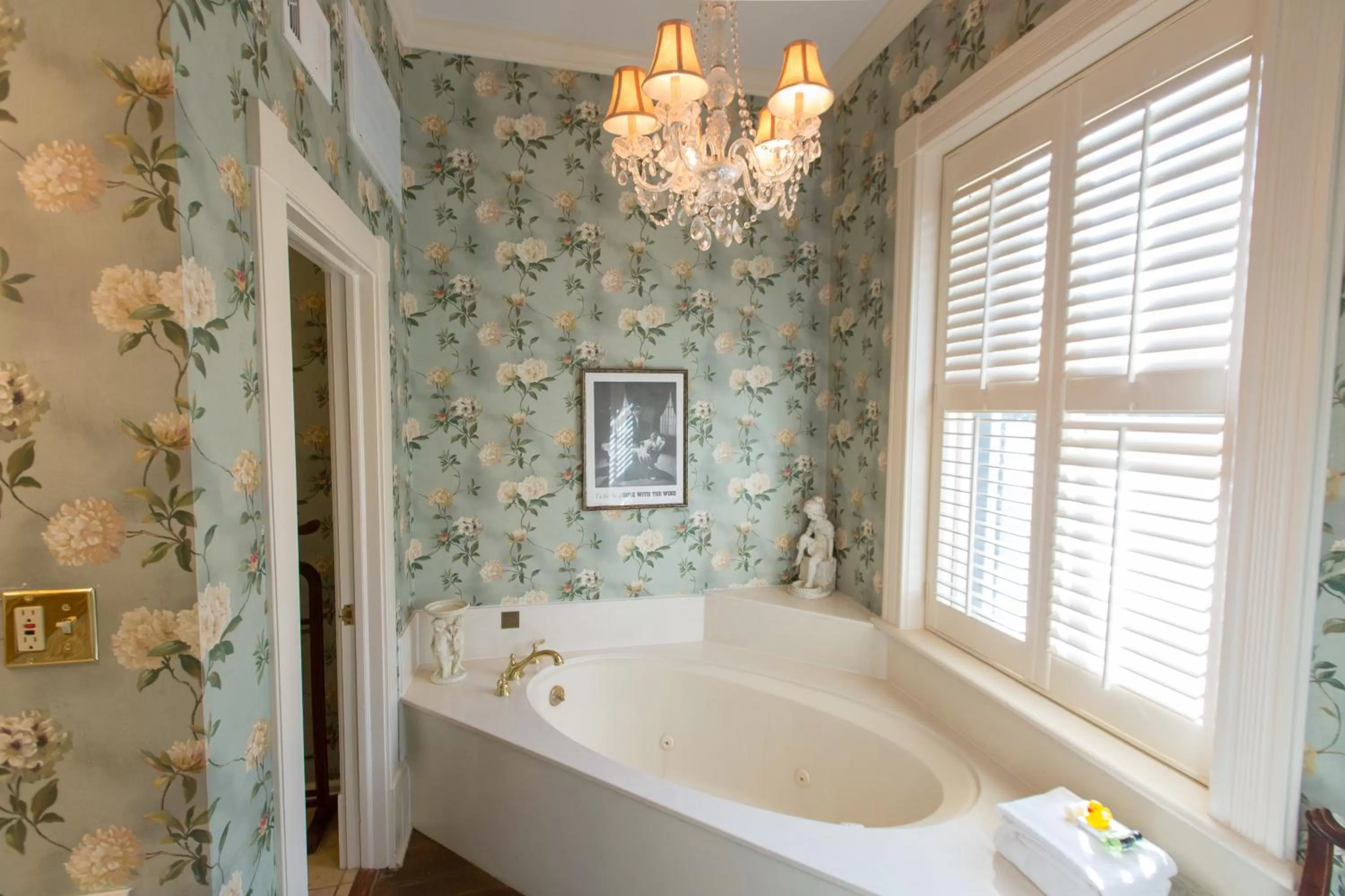 Bathroom in Ballastone Inn