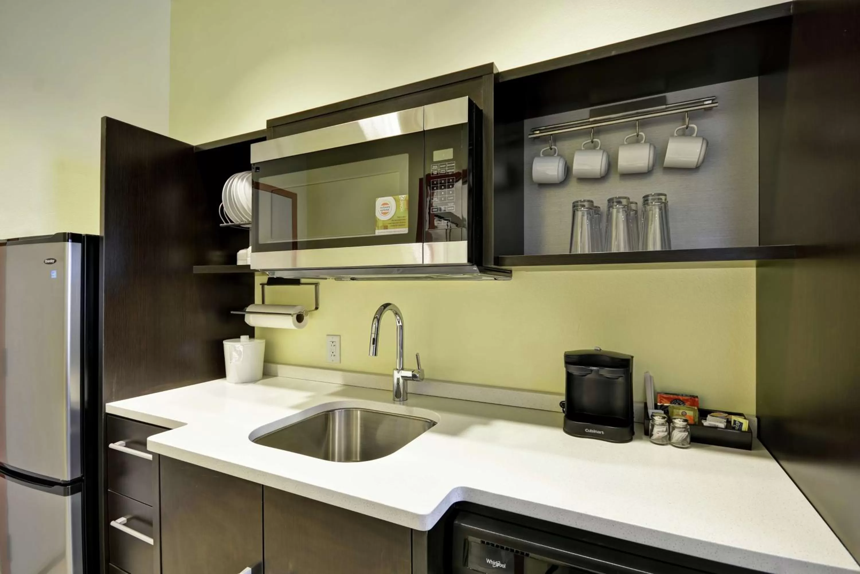 Kitchen or kitchenette in Home2 Suites by Hilton Brownsville
