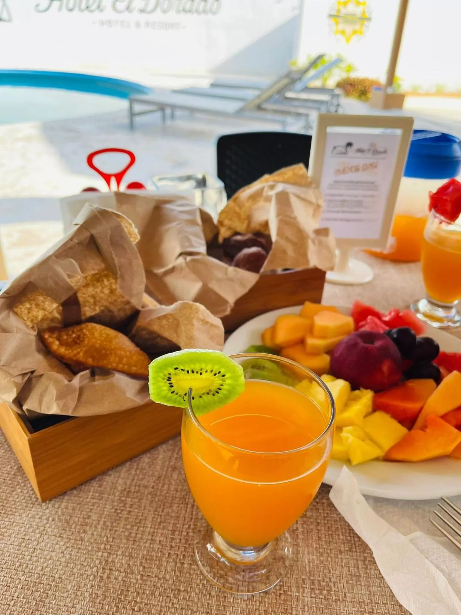 Restaurant/places to eat in Hotel El Dorado