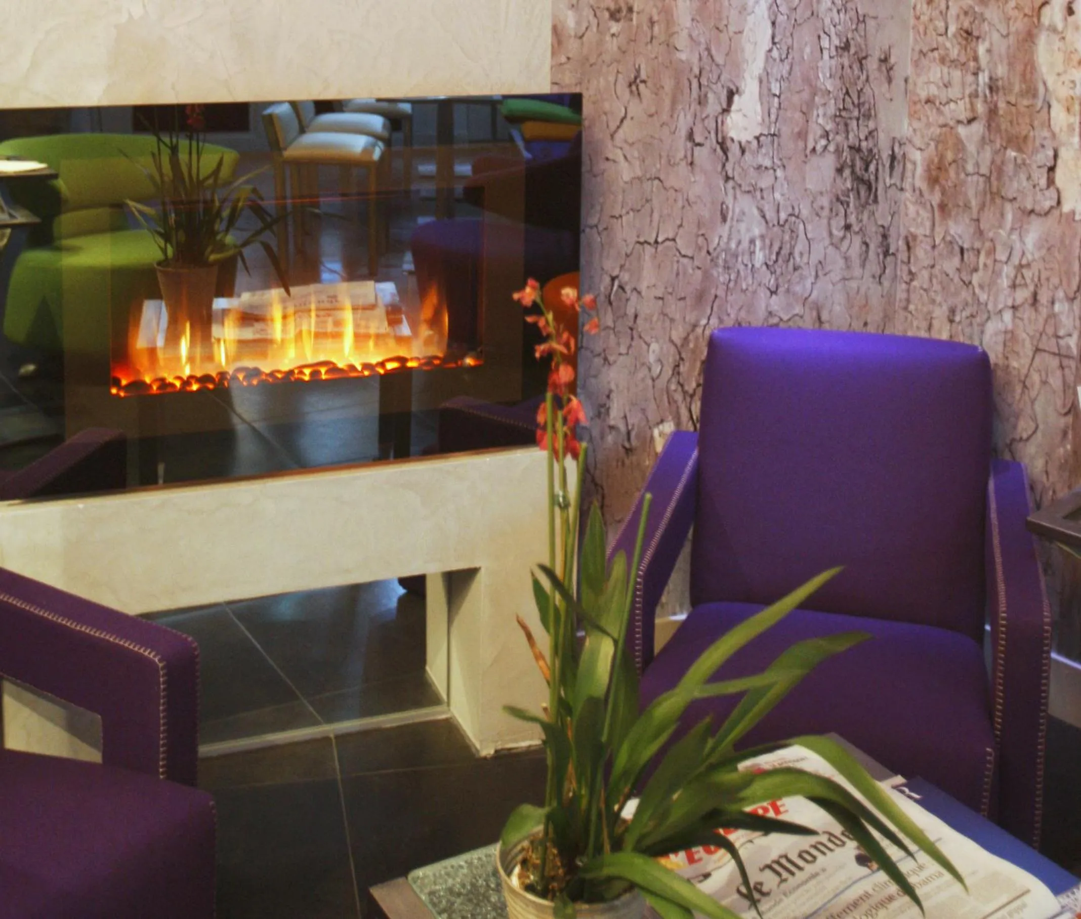 Lobby or reception in Apostrophe Hôtel