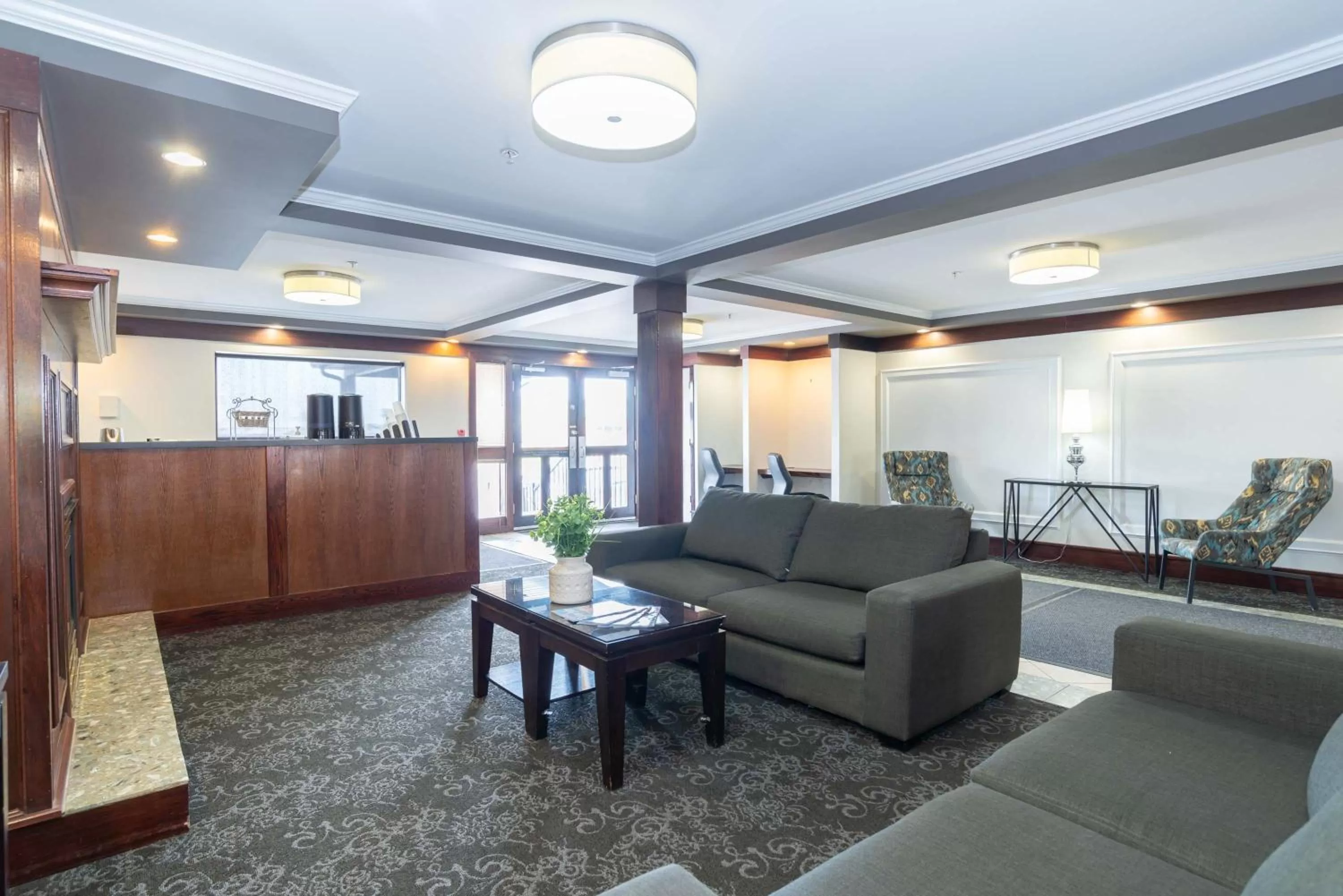 Lobby or reception in Sandman Hotel Red Deer