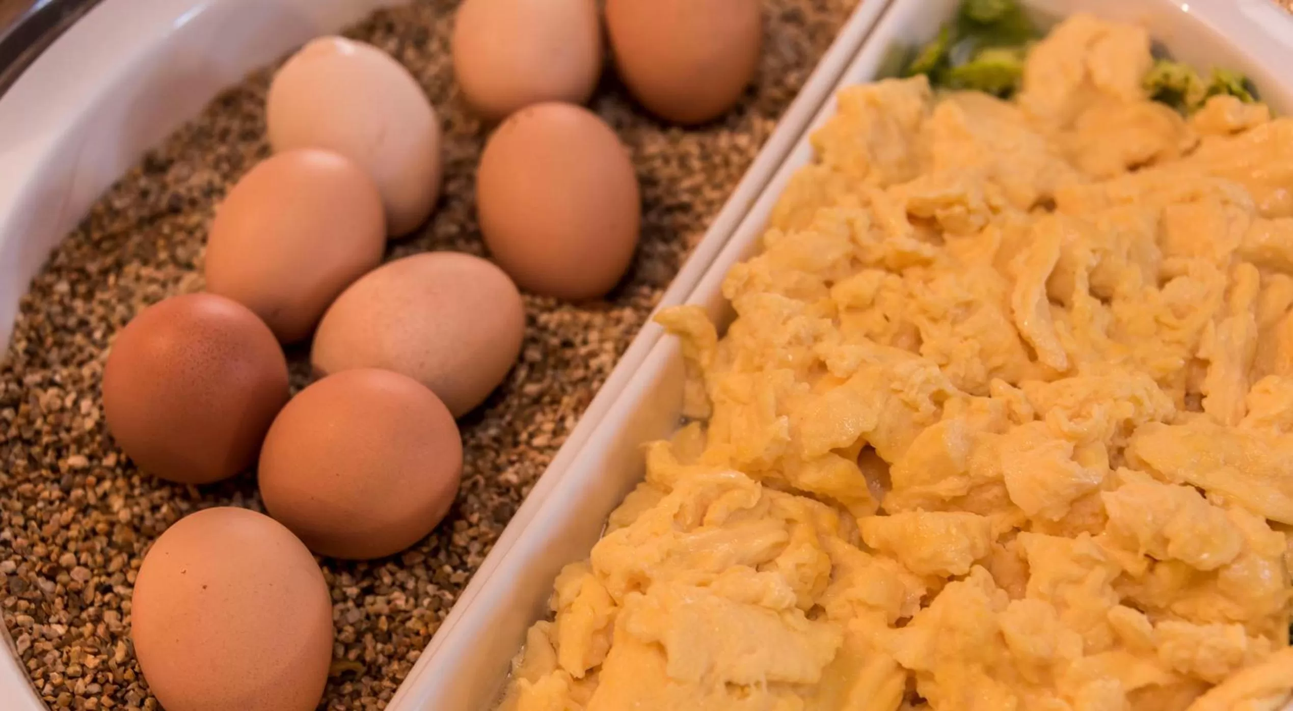 Buffet breakfast in Hotel Mutz Garni