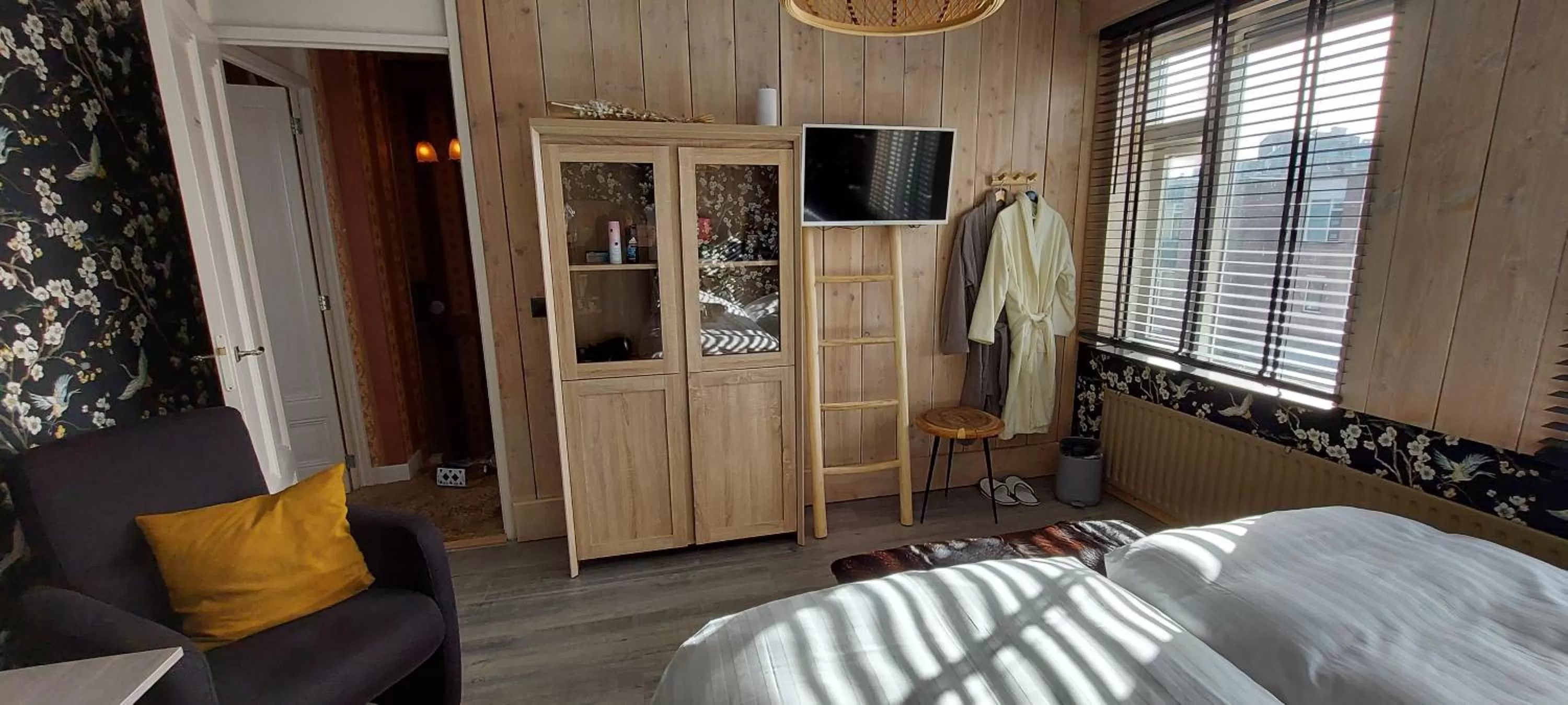 Seating Area in Sweetlake