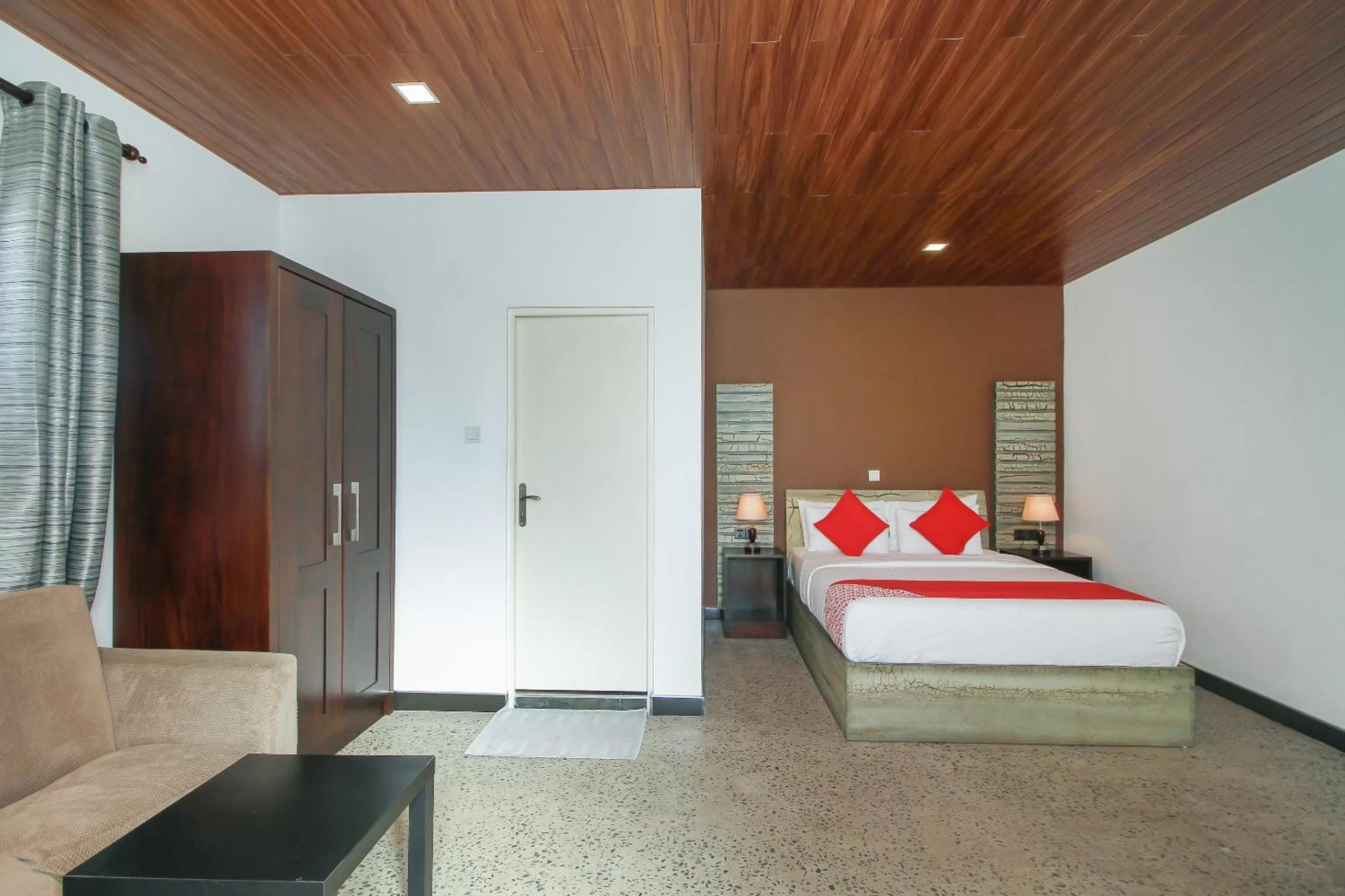 Bedroom, Bed in Hotel 198 Negombo