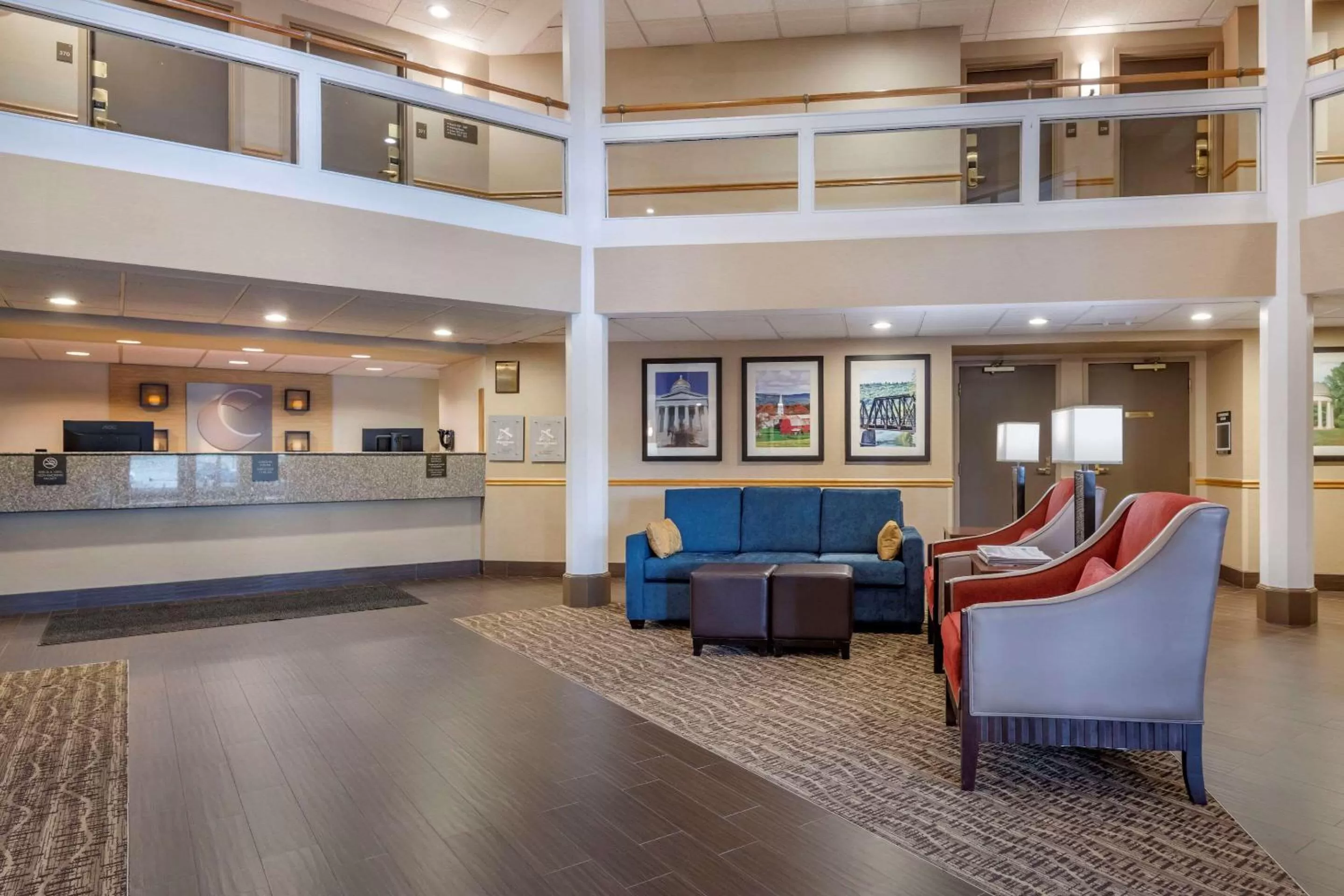 Lobby or reception in Comfort Inn & Suites Montpelier-Berlin