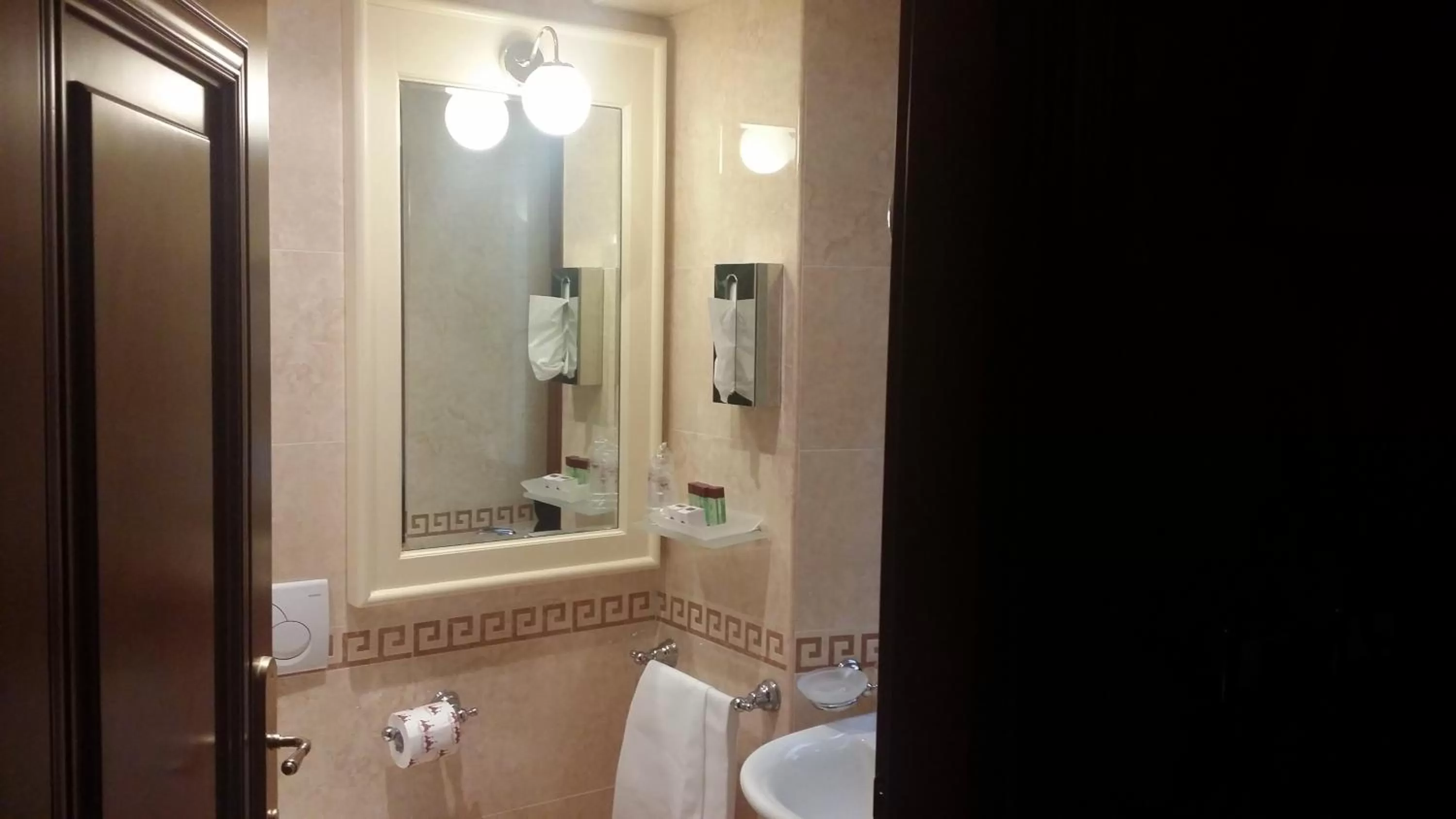 Bathroom in Royal San Marco Hotel