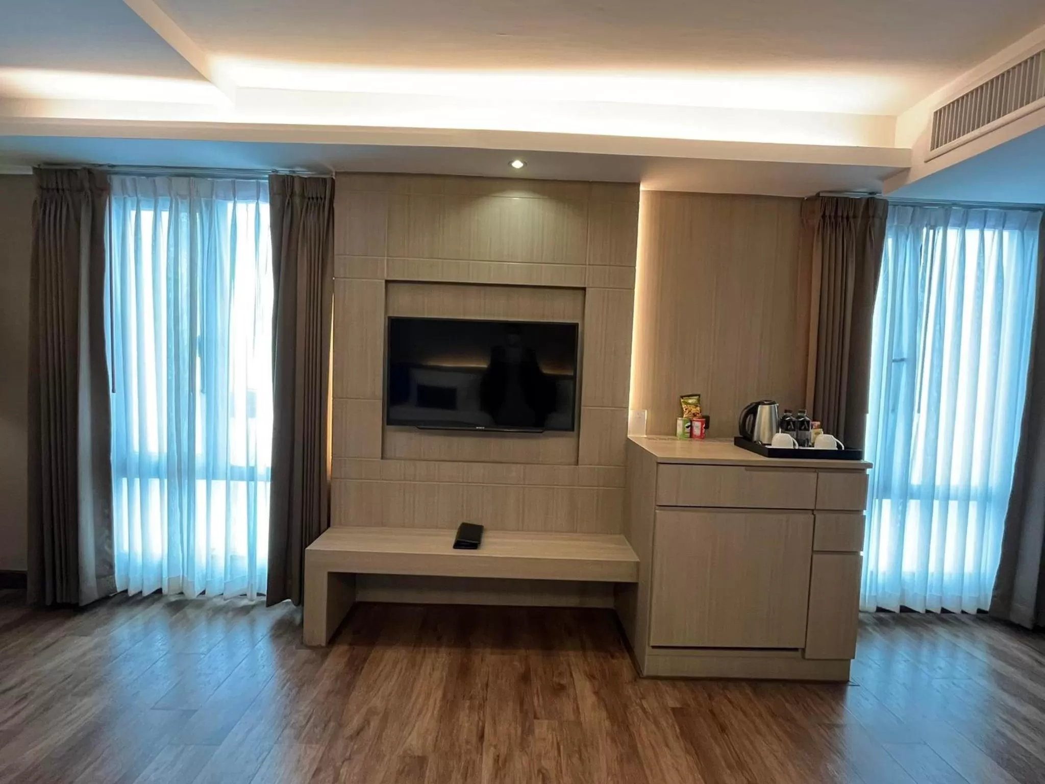 TV and multimedia in Arte Hotel - SHA Extra Plus