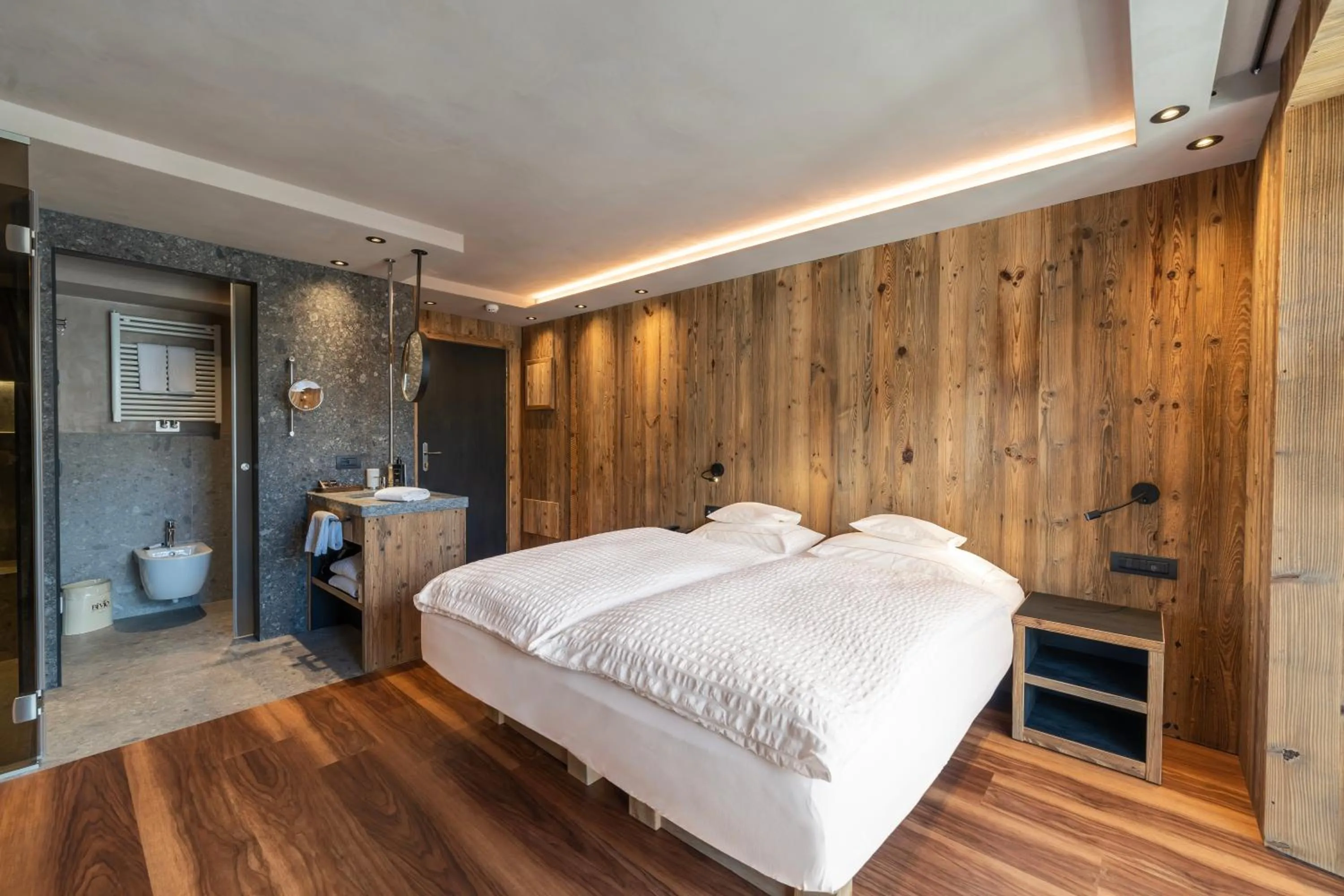 Bed in Bivio Hotel Plaza