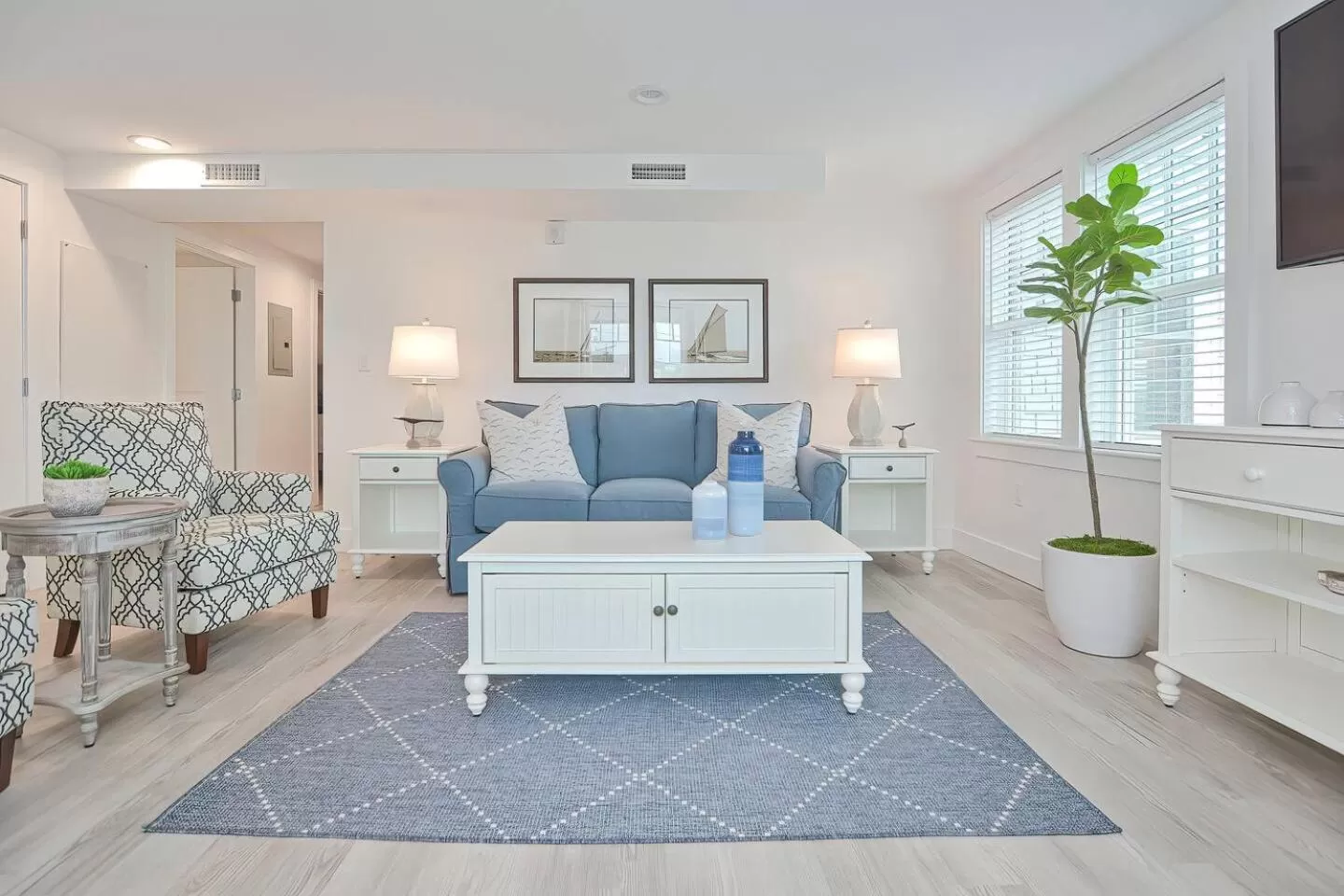 Harbourtown Suites on Plymouth Harbor