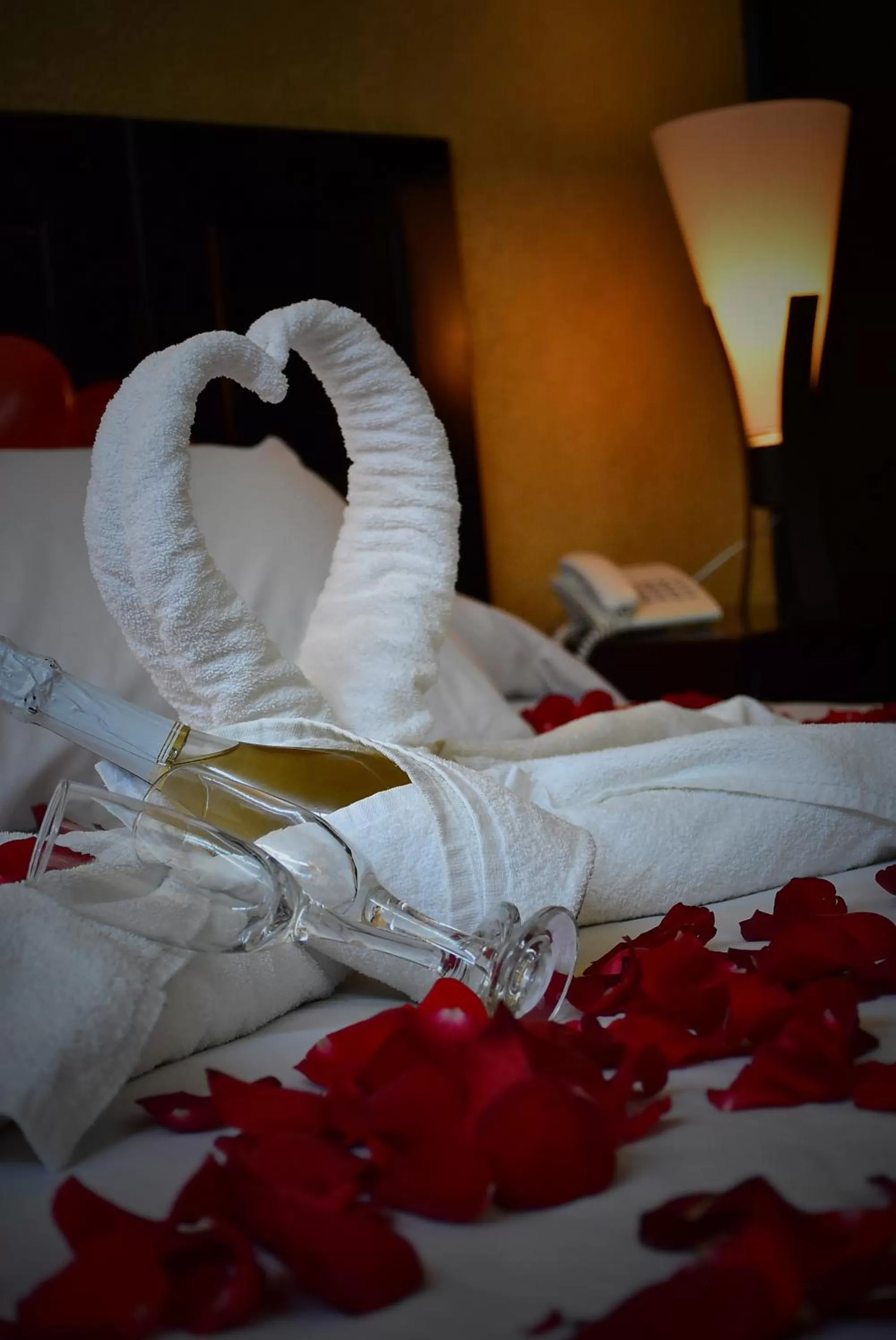 Bed in Hotel Suite Azomali