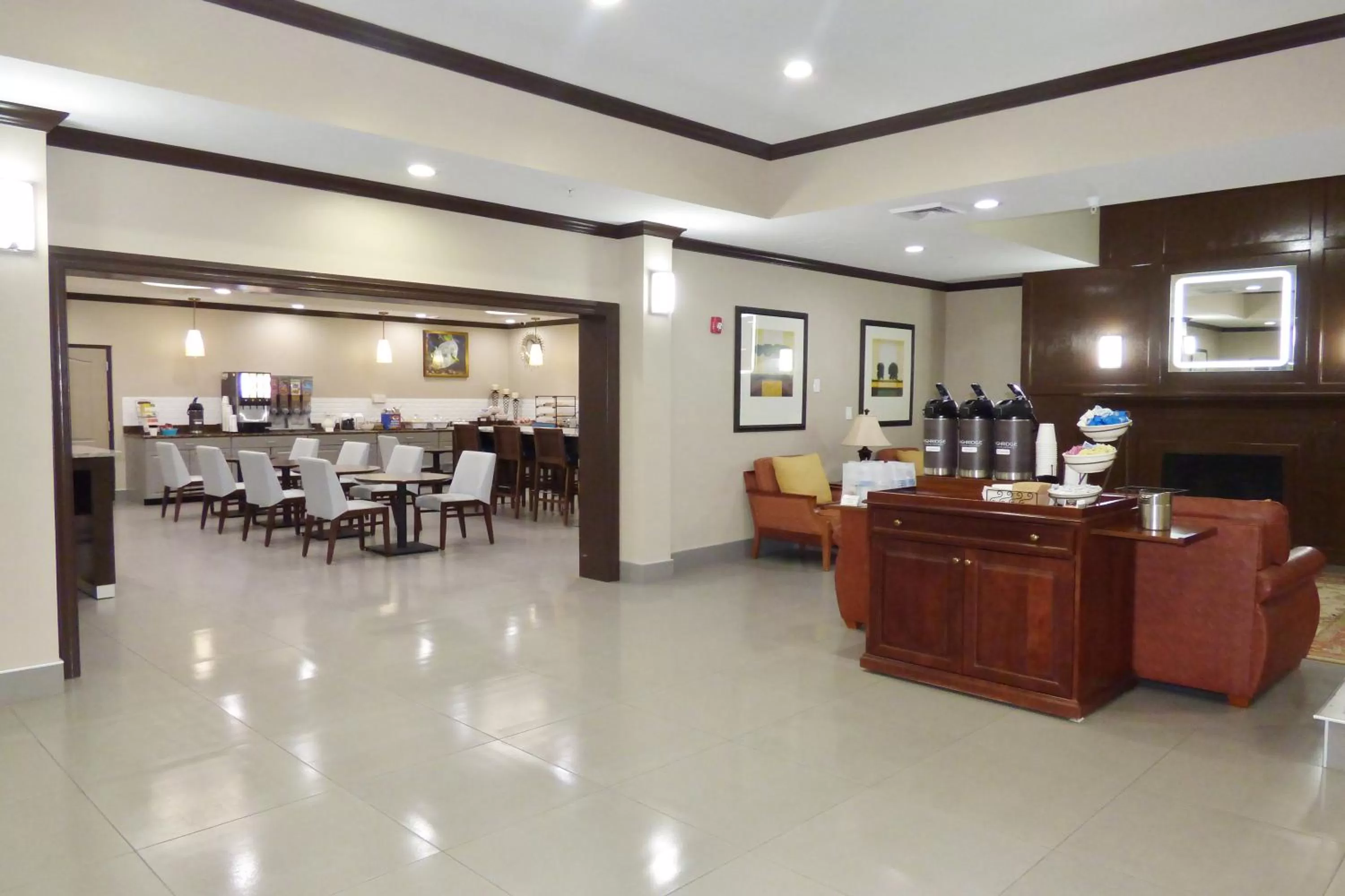Restaurant/places to eat in Country Inn & Suites by Radisson, Pensacola West, FL