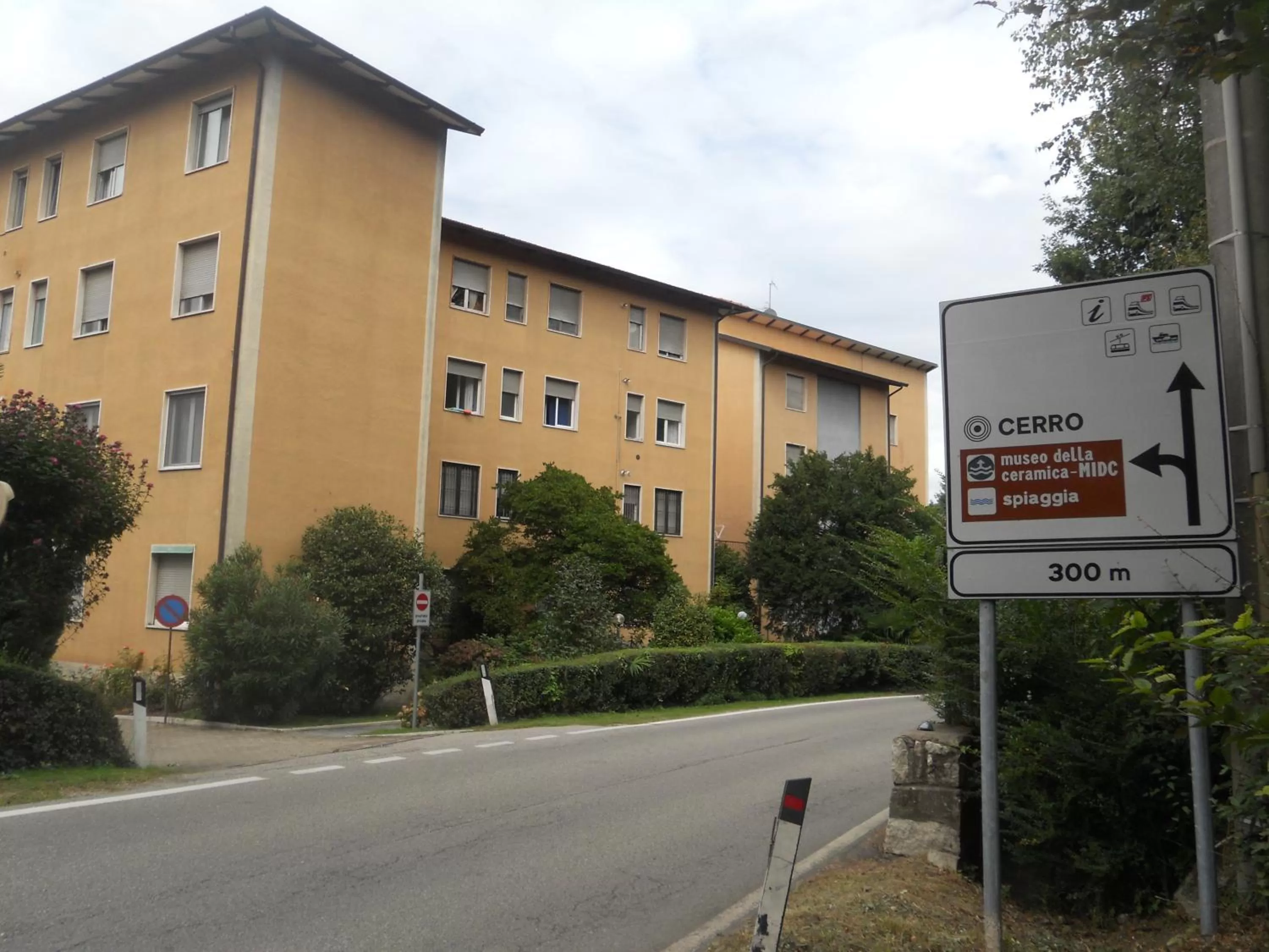 Facade/entrance in Terrazza con Vista Grande