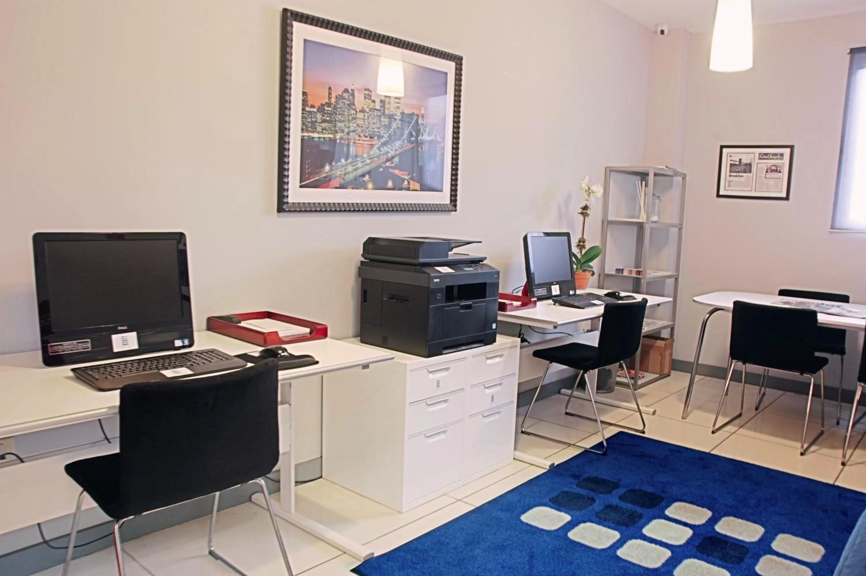 Business facilities in Hotel Le Bleu