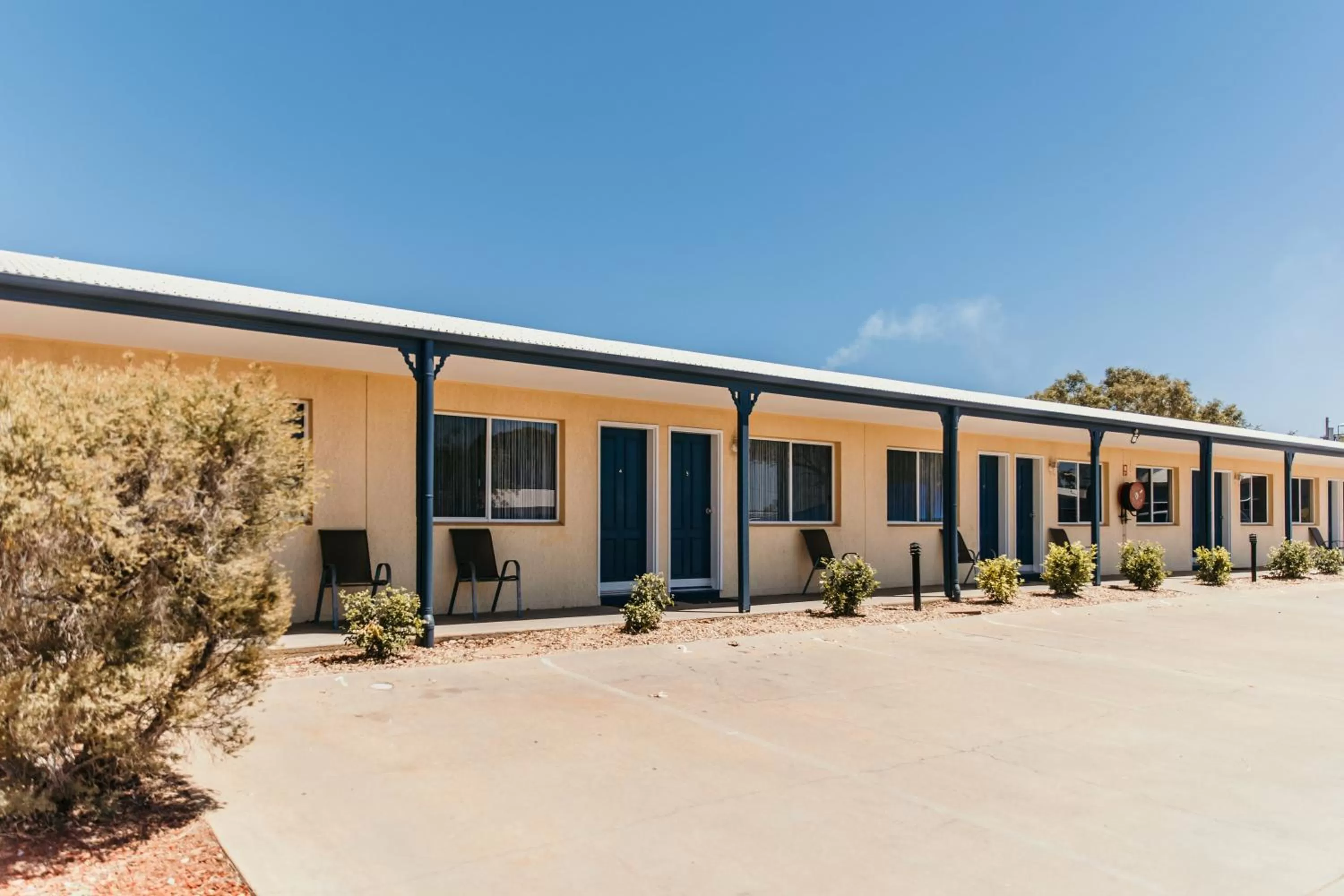 Property building in Outback Motel Mt Isa