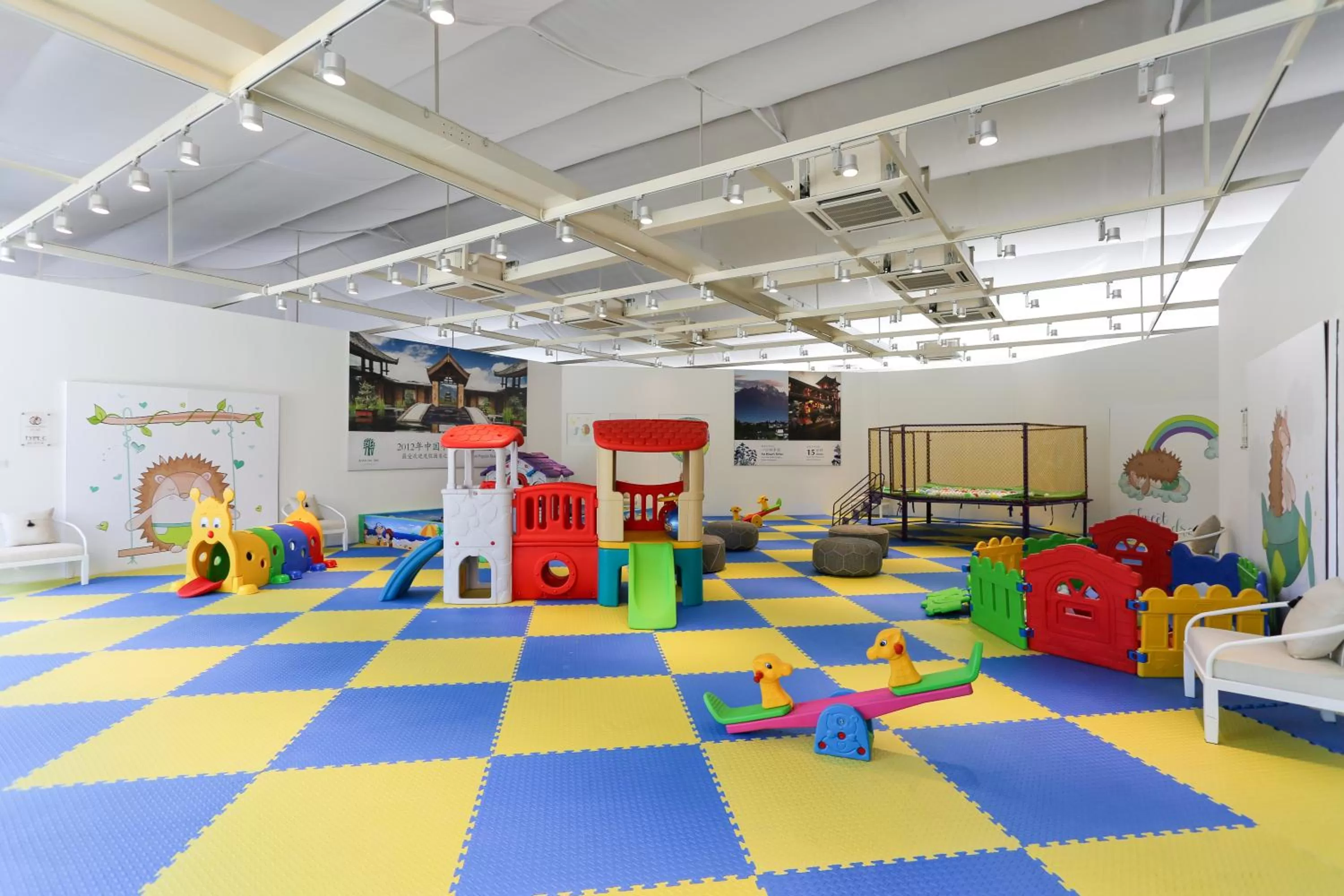 Kids's club in Banyan Tree Lijiang