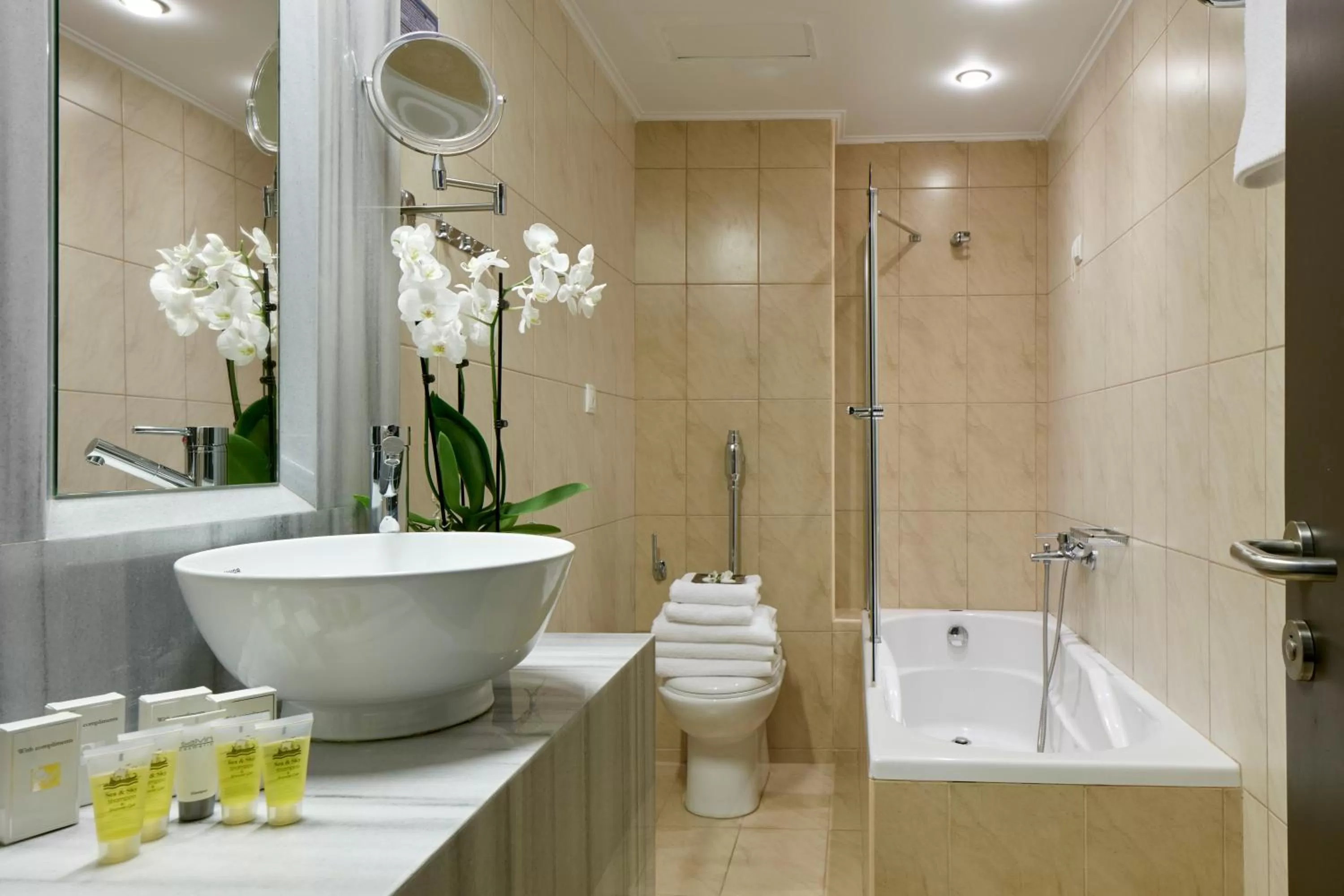 Toilet in Aar Hotel & Spa Ioannina