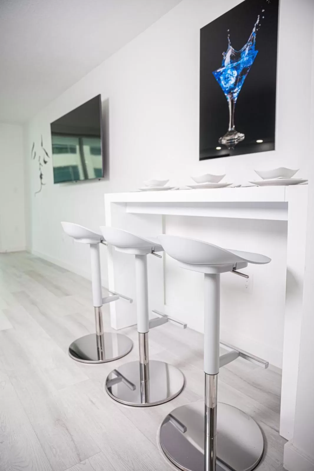 TV and multimedia in Modern and Luxurious Brickell Studio