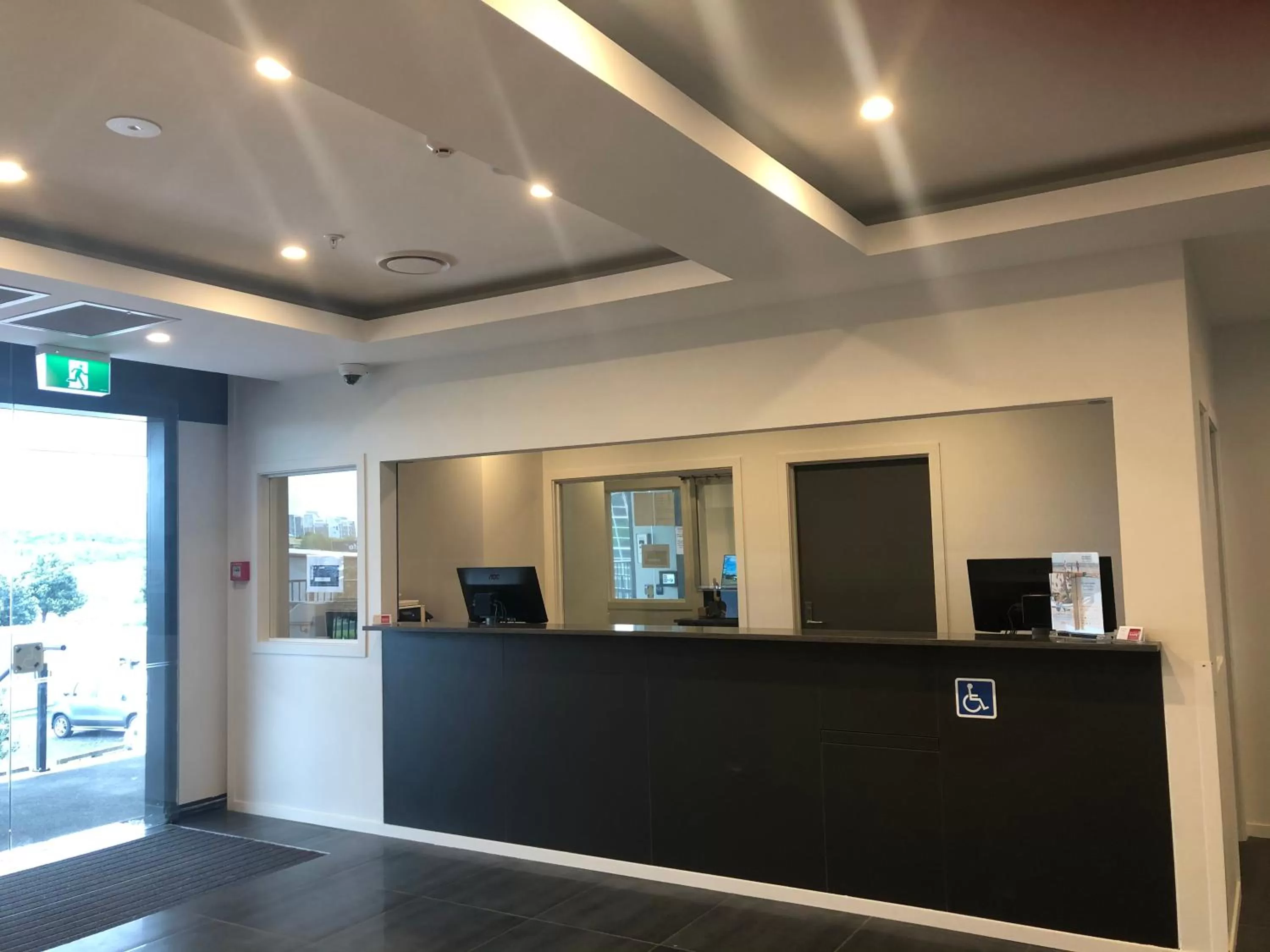 Lobby or reception in Ramada Suites by Wyndham Auckland Manukau Pacfic Centre