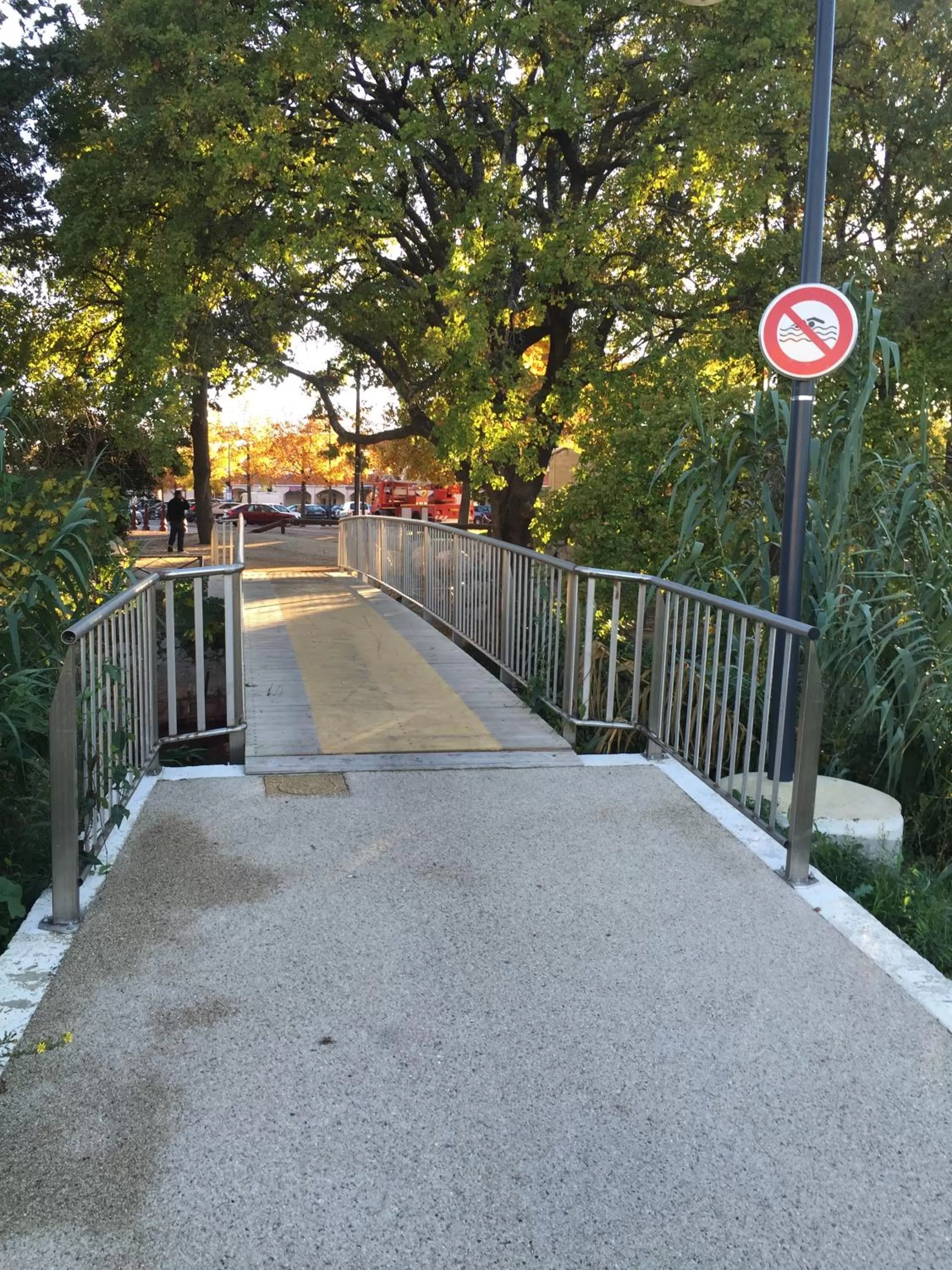 Day in B&B HOTEL Marseille Aéroport Saint-Victoret