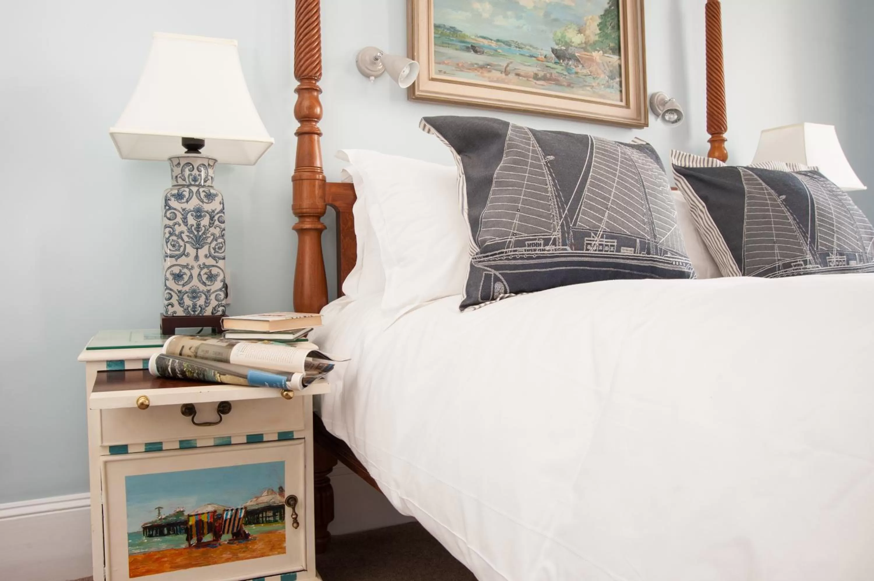 Bedroom, Bed in The Royal Harbour Hotel