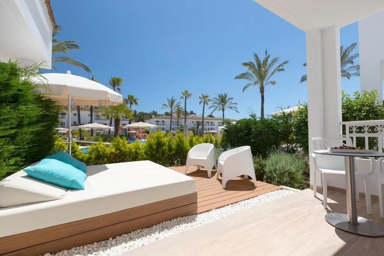 Premium Suite  (2 Adults + 2 Children) in Mar Hotels Playa Mar & Spa