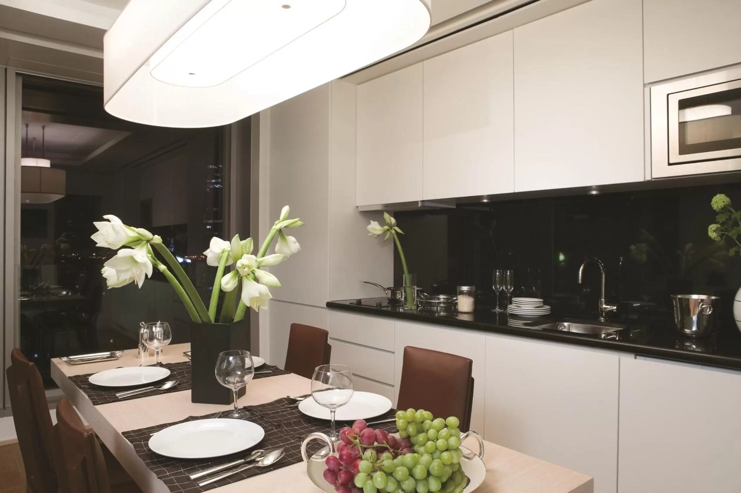 Dining area in The Putman