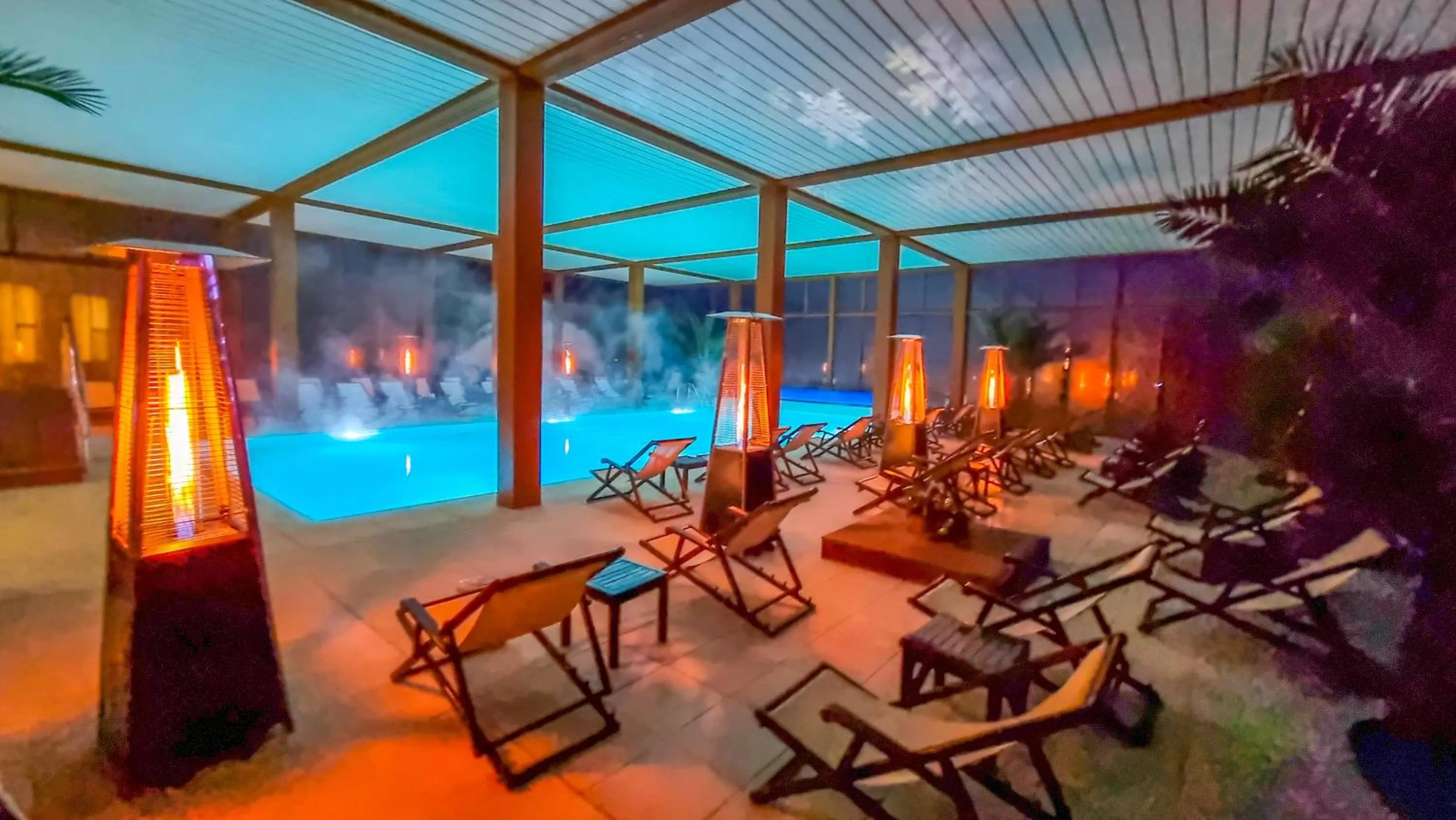 Swimming pool in Grand Hotel Pomorie - Medical spa