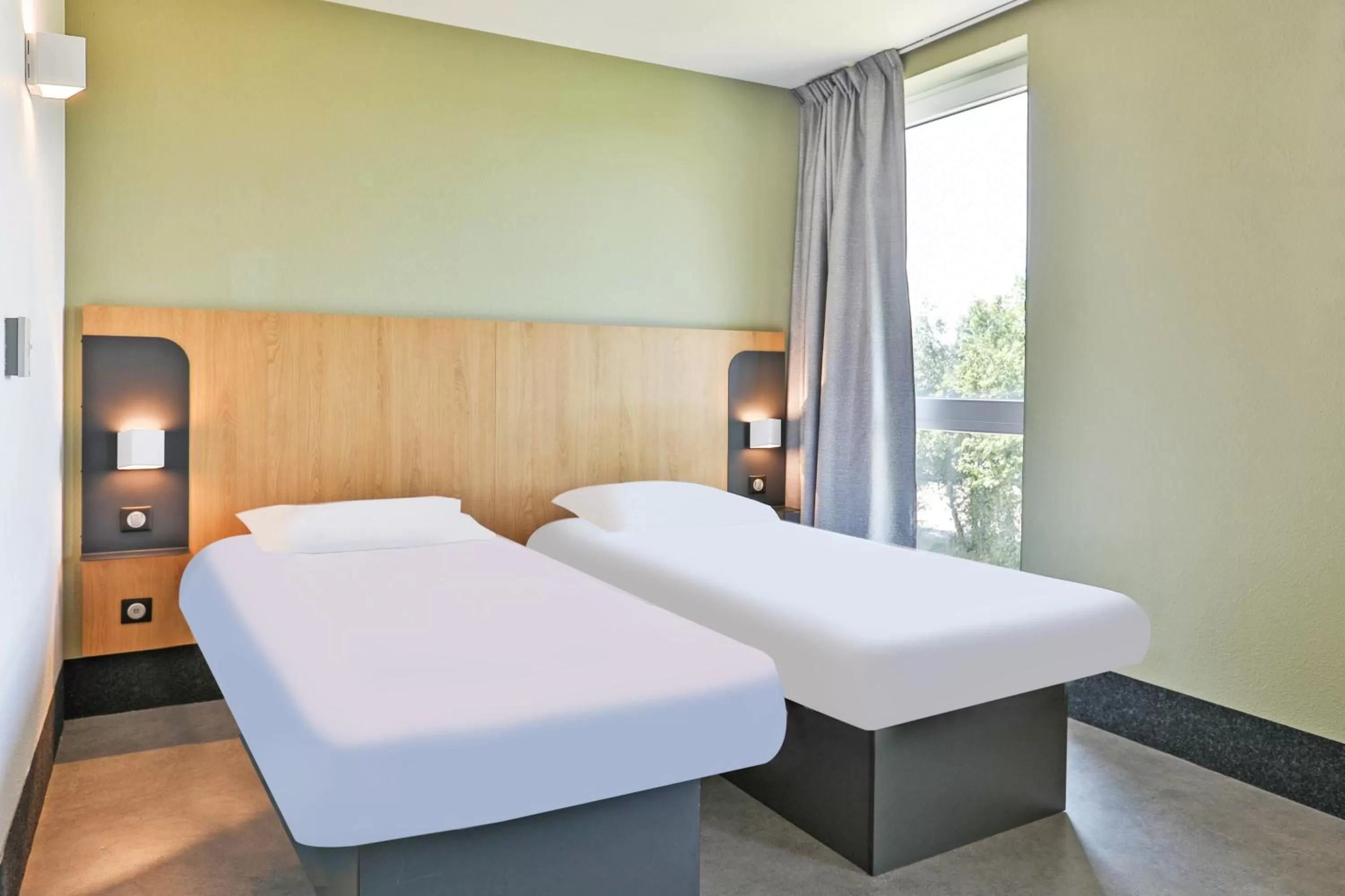 Bedroom, Bed in B&B HOTEL La Roche-sur-Yon