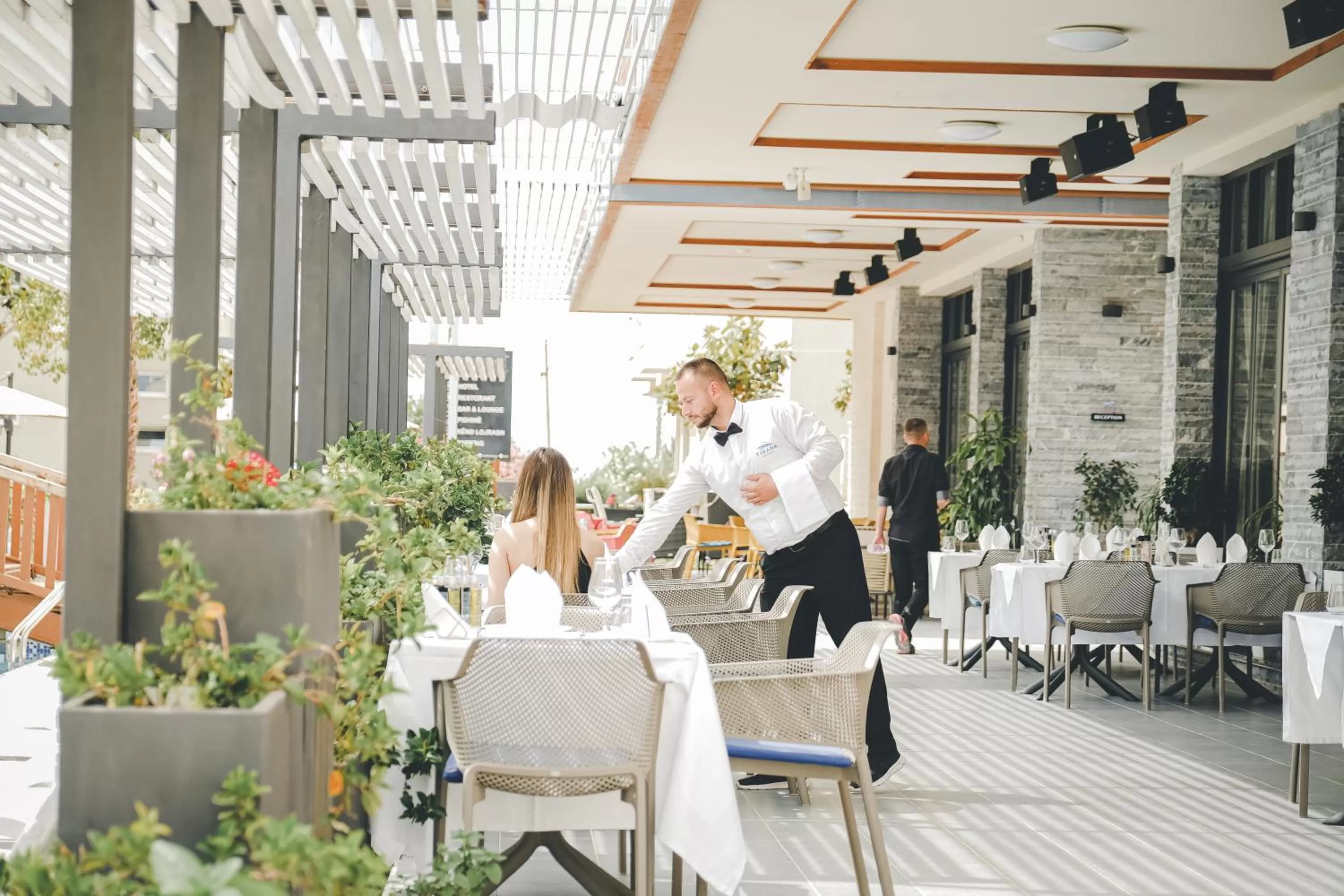 Restaurant/places to eat in Ledina Hotel