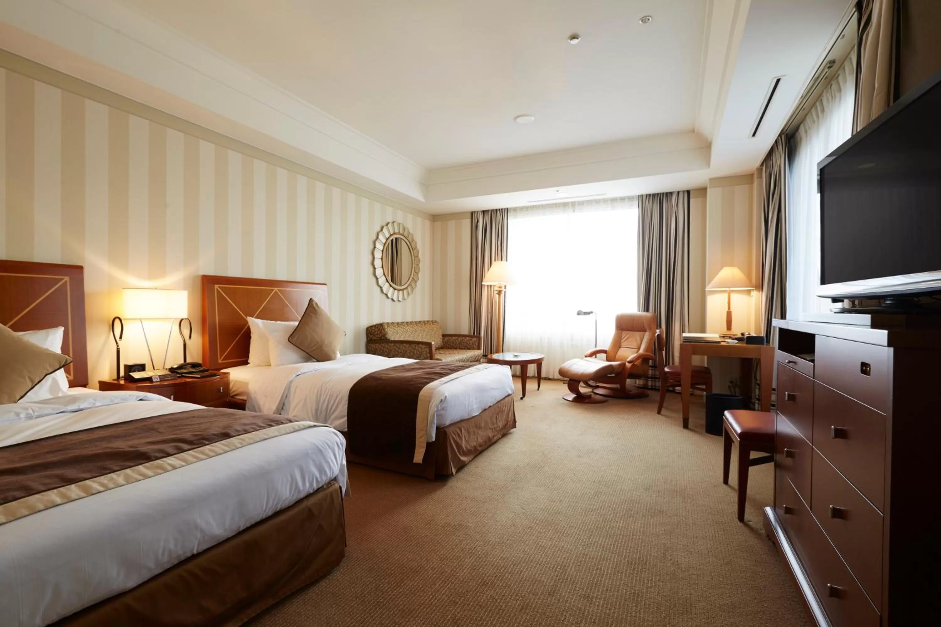 Photo of the whole room, Bed in Imperial Hotel Osaka