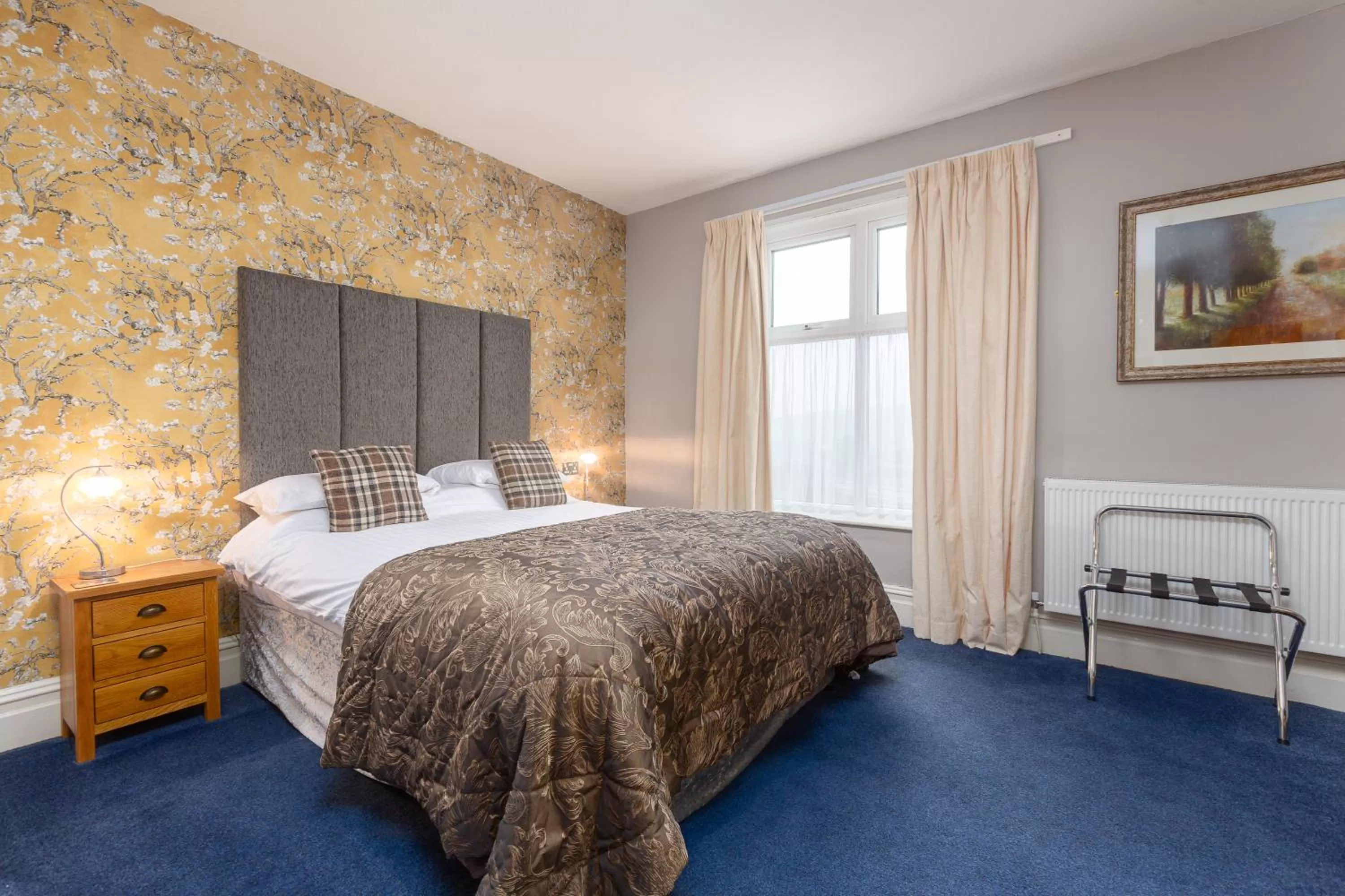 Bedroom, Bed in Ormsgill Inn